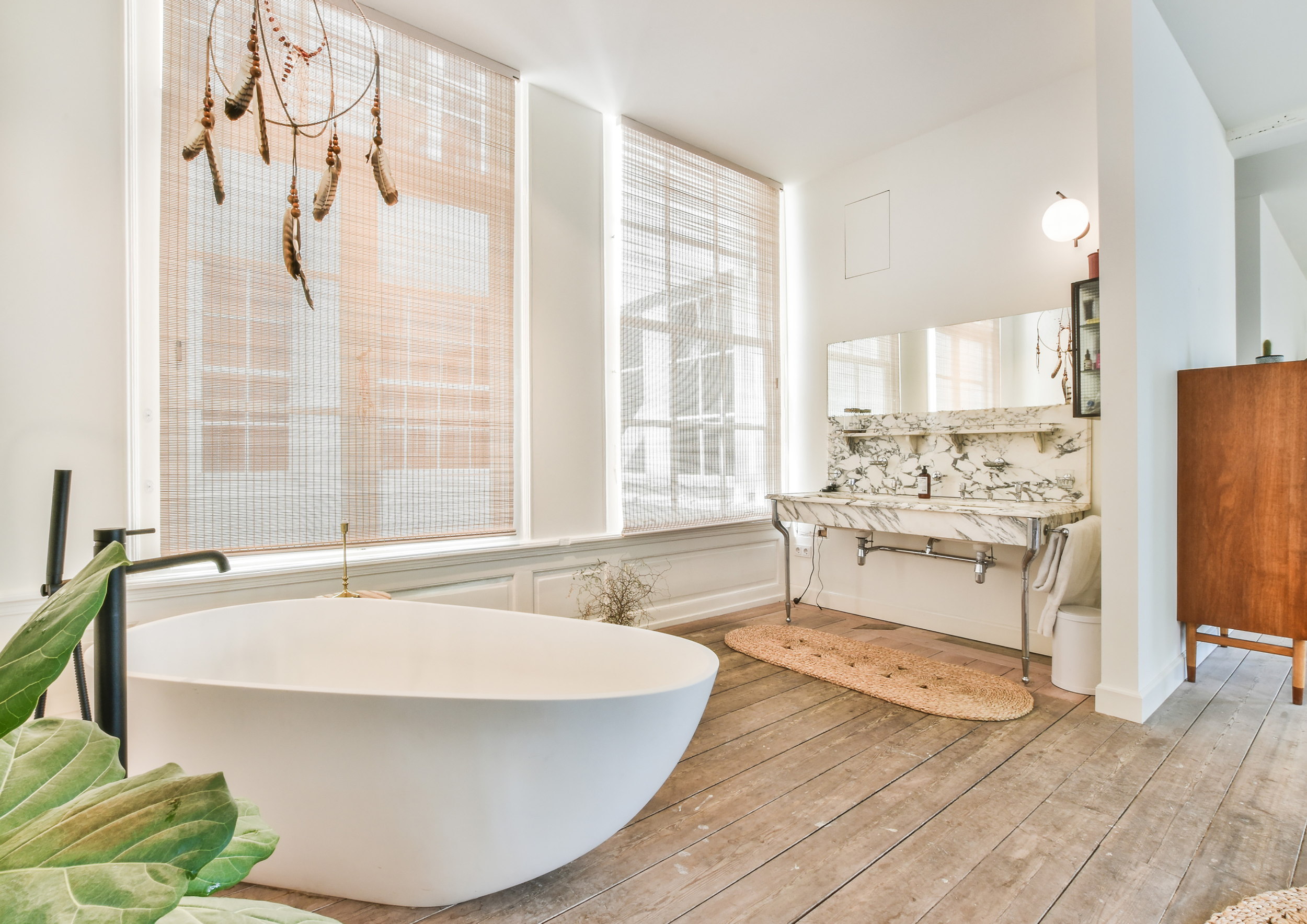 Small Bathroom, Big Vibes: Interior Design Fixes That Actually Work