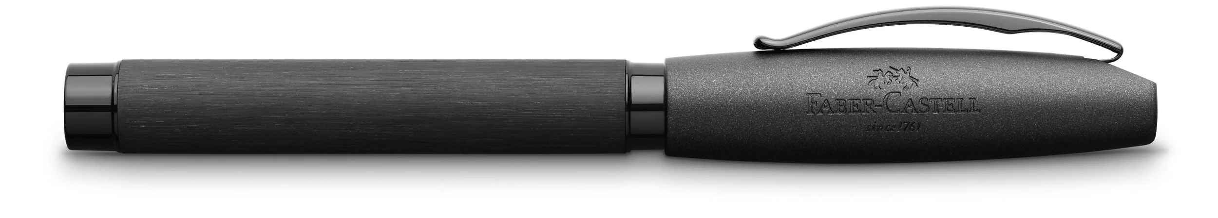 148480_Fountain pen Essentio Aluminium Black medium_High Res_37114.jpg