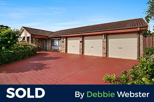 22 TURUNEN AVE SILVERDALE SOLD IN LESS THEN 1 WEEK! Bedrooms 5 | Bathrooms 2 | Garage 3 HOUSE SOLD - $877,000