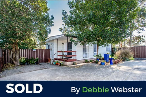 19 SILVERDALE RD SILVERDALE SOLD BEFORE OPEN HOME! Bedrooms 3 | Bathrooms 2 | Car Spaces 5 HOUSE SOLD - $675,000