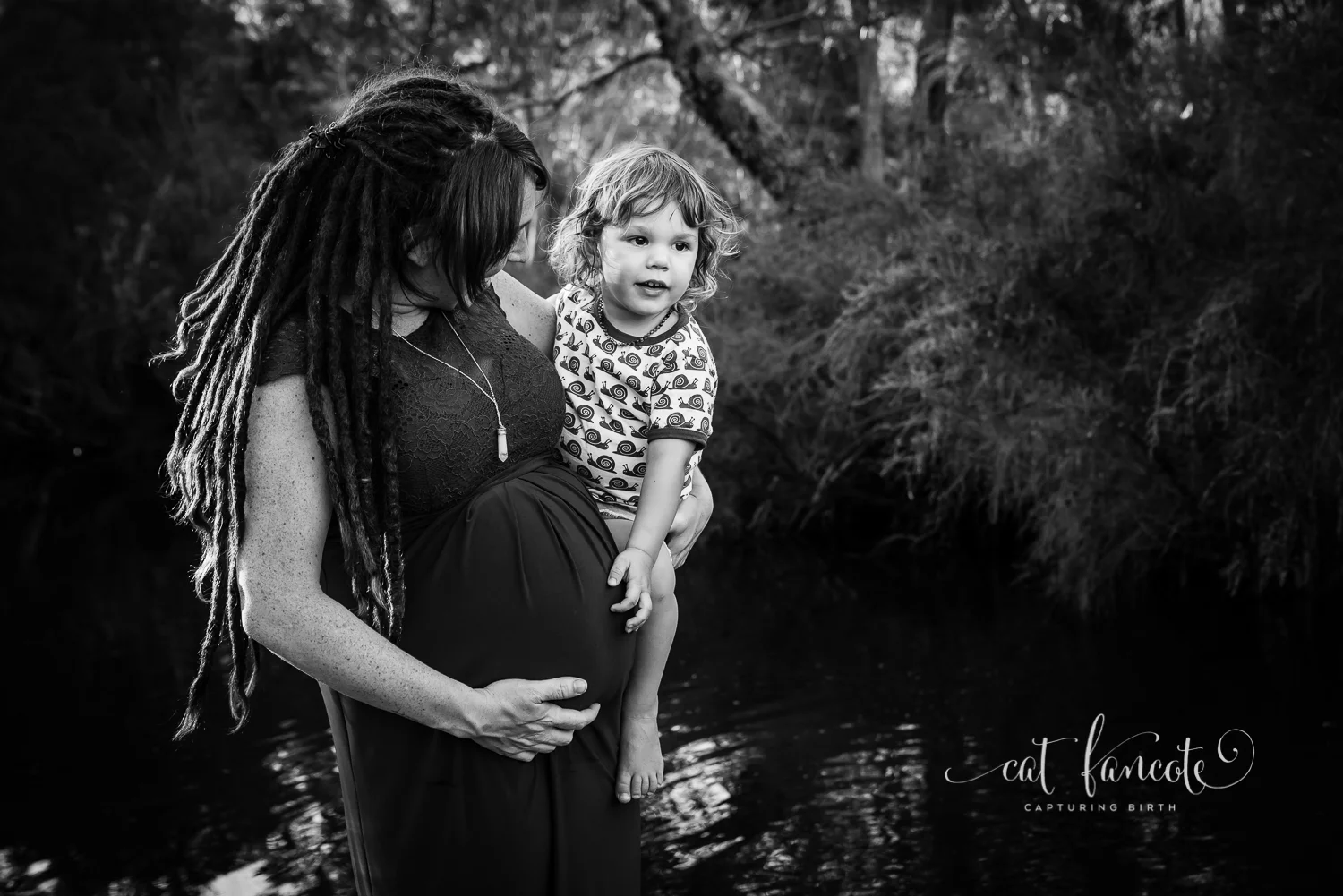 Relaxed-Maternity-Session-in-Perth-Hills_Perth-Birth-Maternity-Photographer3.jpg