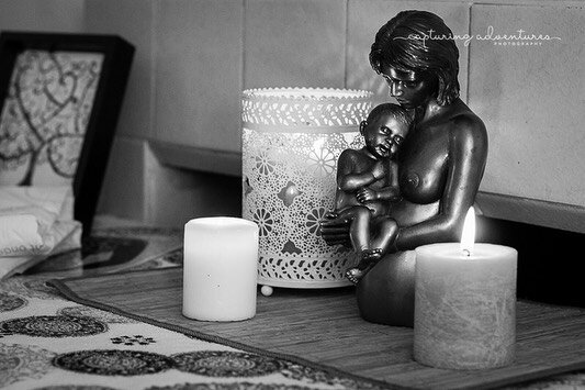 8 whole years ago I taught myself to use my camera so I could shoot this homebirth for my beautiful friend, Gemma ❤️

Sweet baby Ethan was welcomed earthside on their loungeroom floor, whilst my own 9 month old baby crawled around, and I captured the