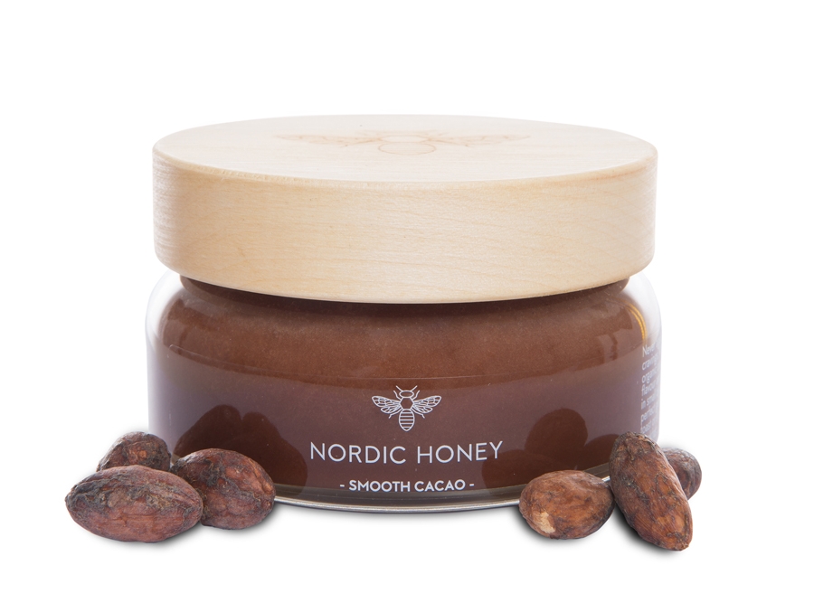 https://images.squarespace-cdn.com/content/v1/57b1a19e37c5814550bfe70c/1535686410547-KKA7U1L29J0CN5RHXG9L/Nordic+Honey_Organic+Honey+250g_5.+Smooth+Cacao.jpg?format=1000w