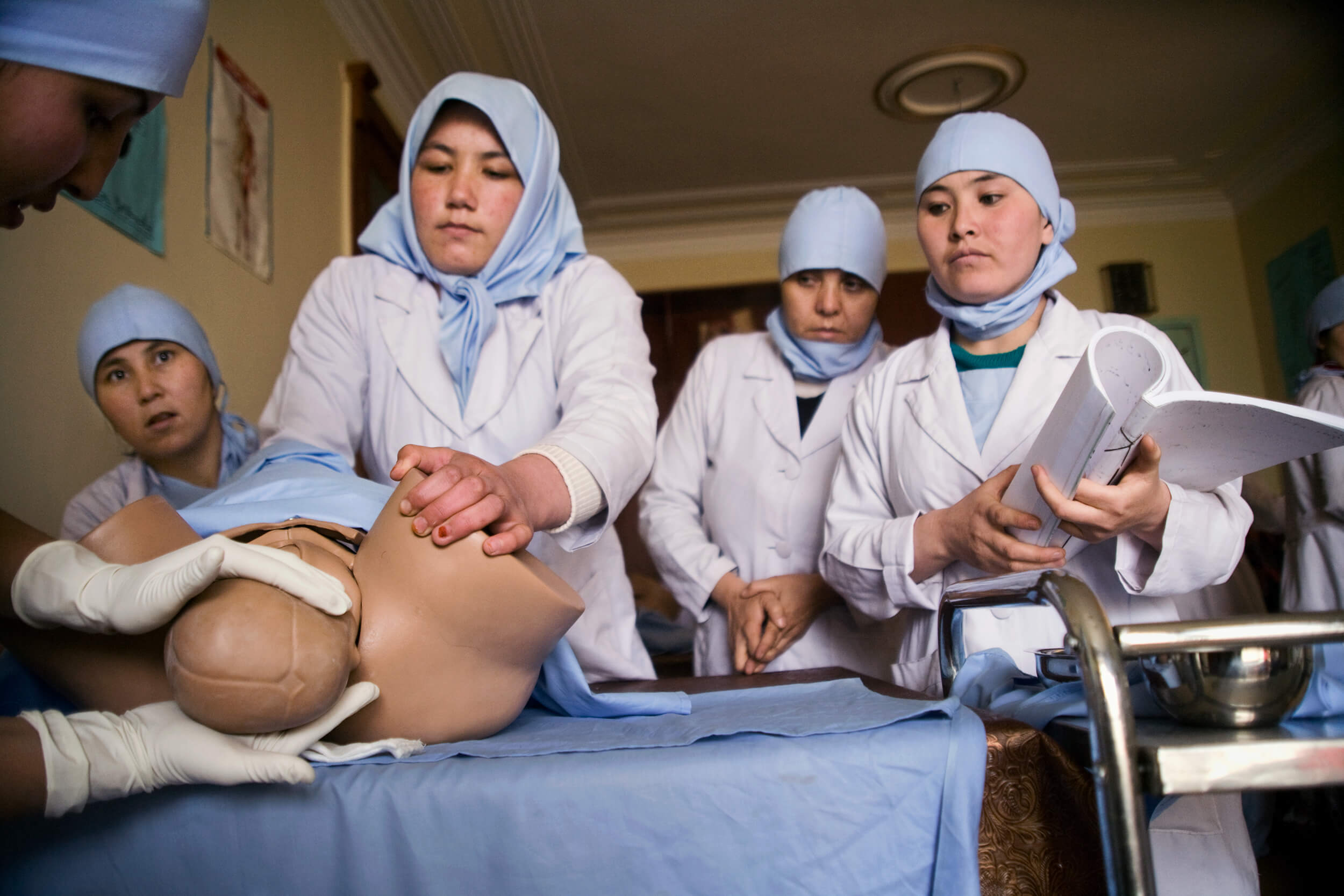  Afghanistan. Midwifery students in the city of Aibak in the province Samangang. 