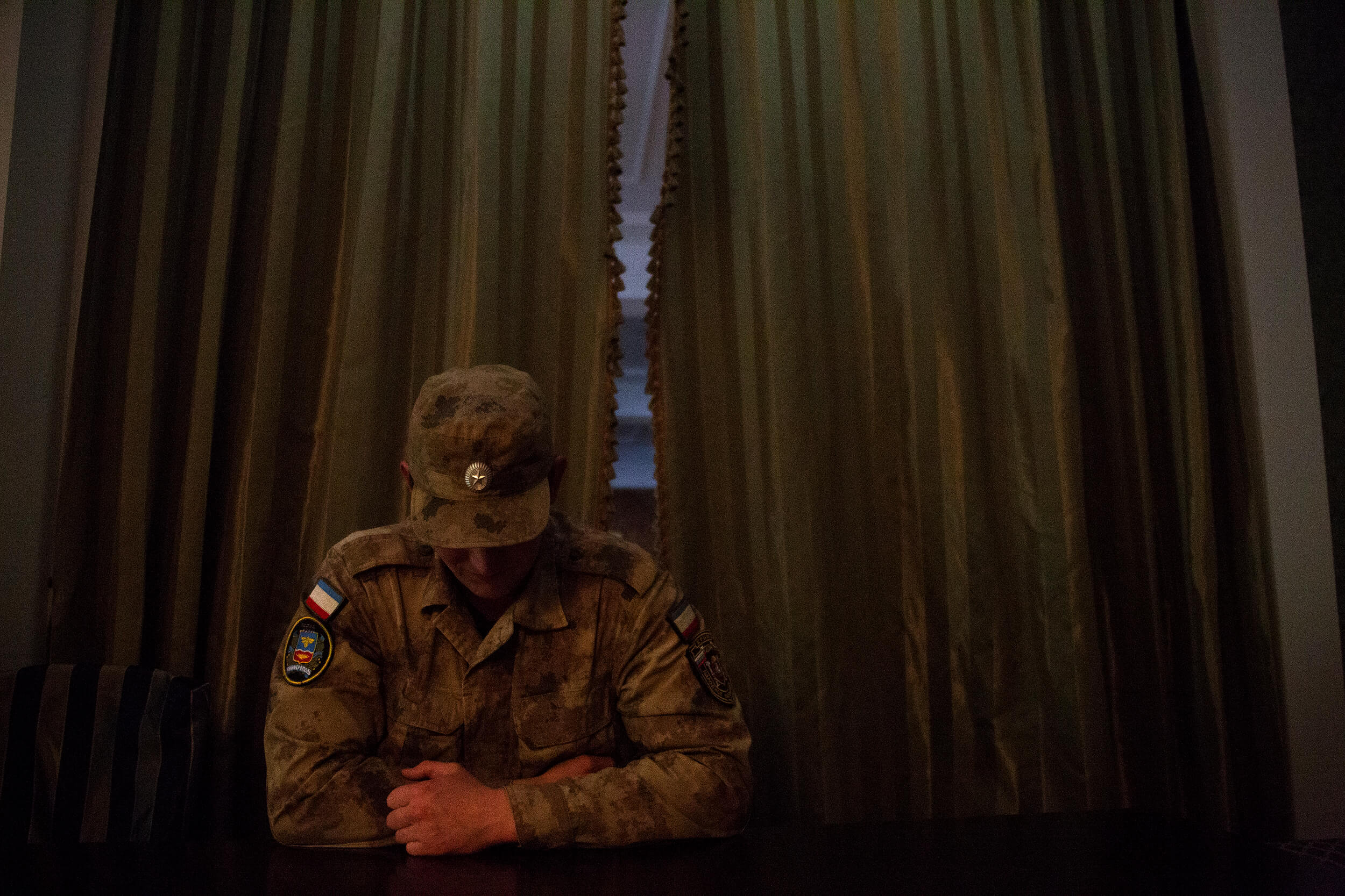  An anonymous voice tells about the Mafia in the Crimea. 