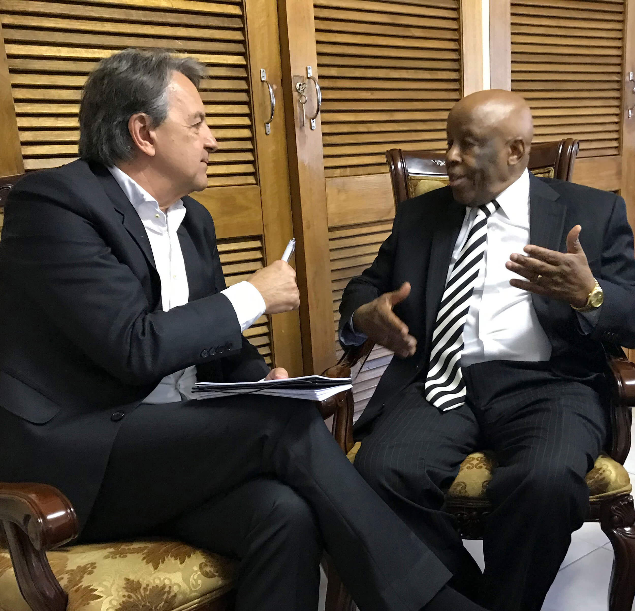  Donald Boström intervjuar Botswanas tidigare President Festus Mogae. 