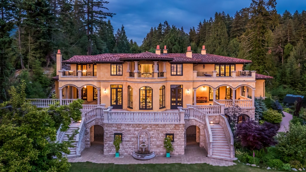 Private Residence, W. Vancouver, BC (Karl Gustavson Architect)