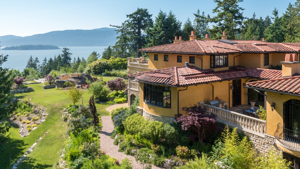 Private Residence, W. Vancouver, BC (Karl Gustavson Architect)
