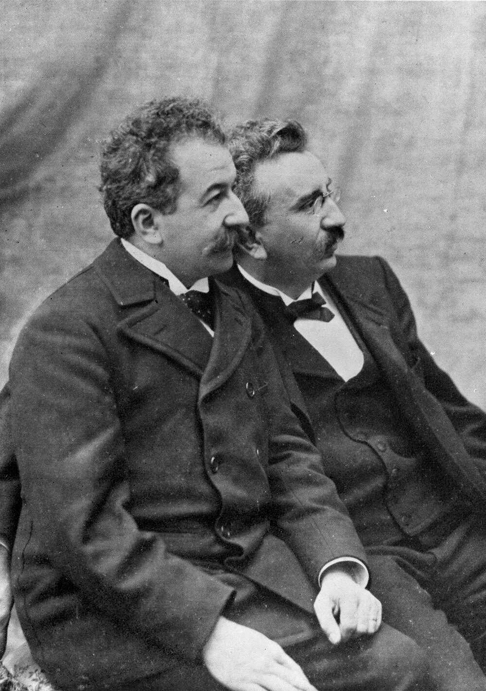 Lumiere-brothers-portrait.jpg