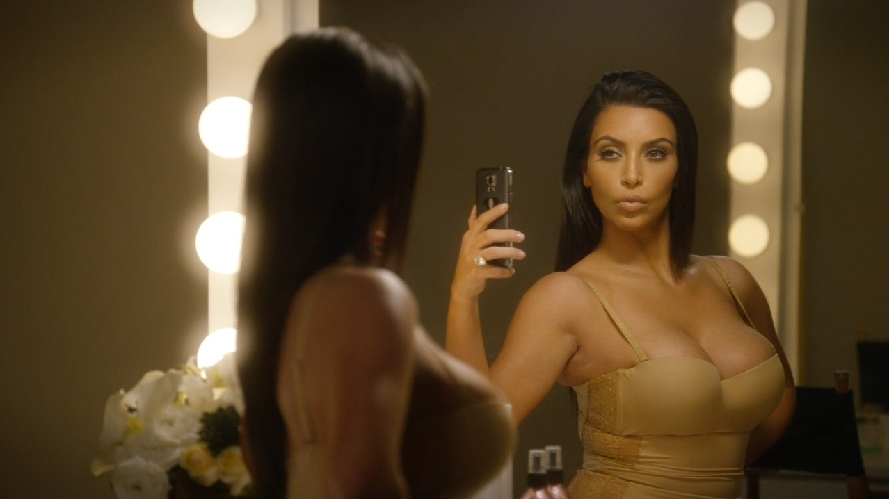 Gave Kim the power to Tttweet to her fans