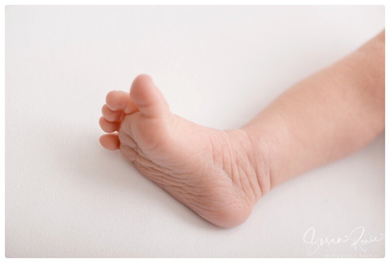 Newborn foot and toes.jpg