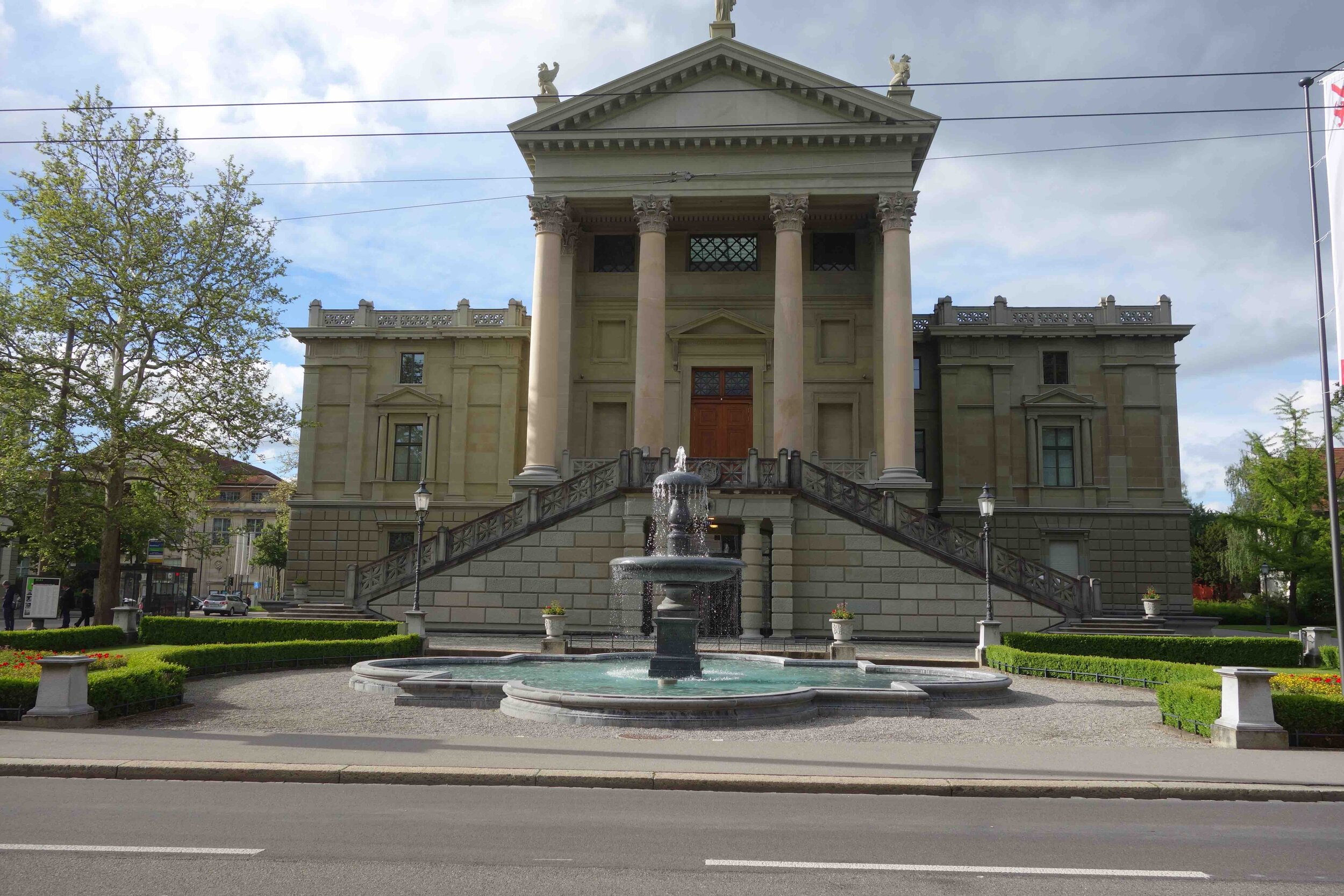 05 Rathaus.jpg