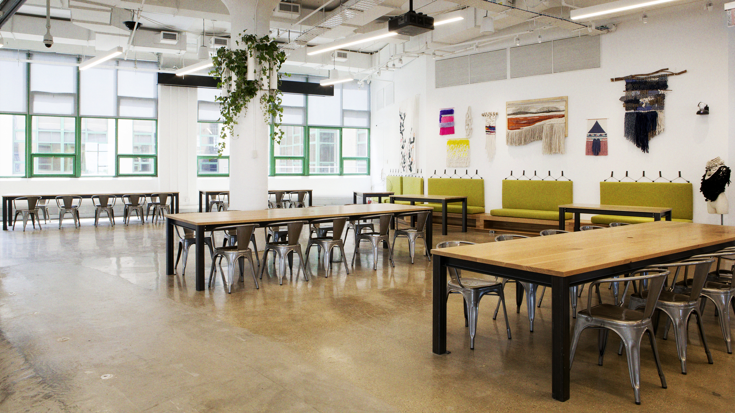 makerspace-worktables-at-new-etsy-hq