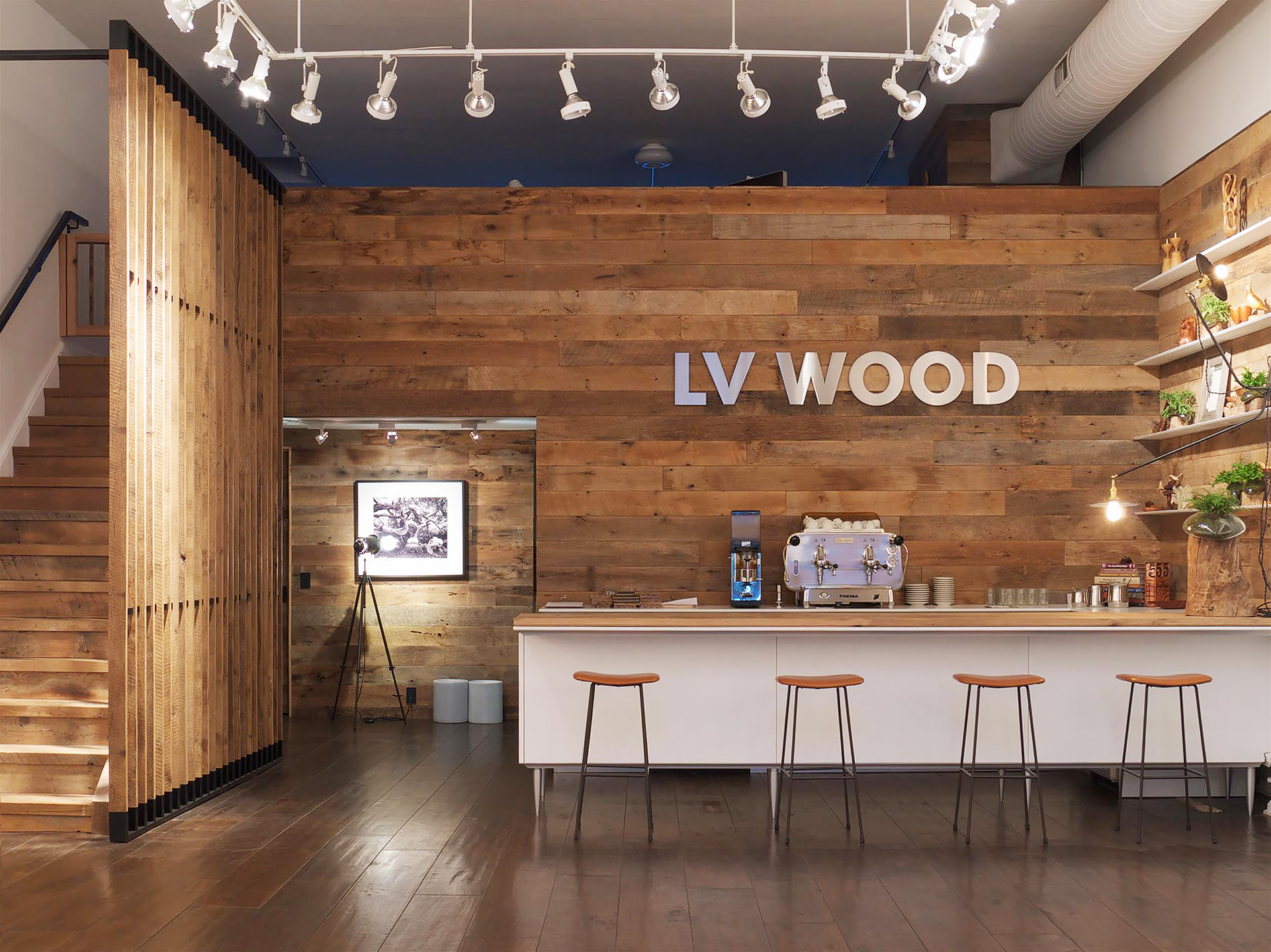 LV wood — ANALOG MODERN