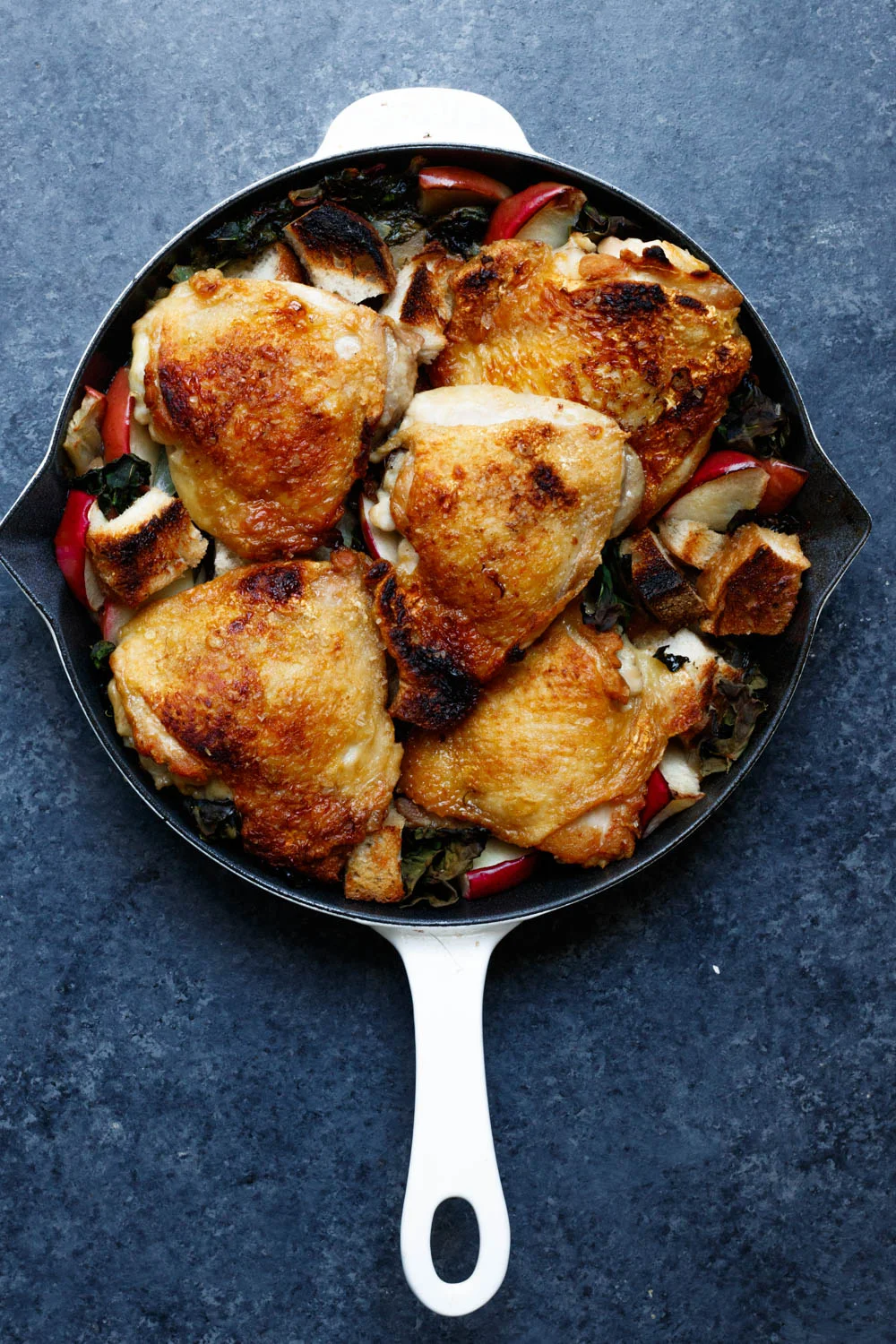 Chicken with apples and kale.jpg