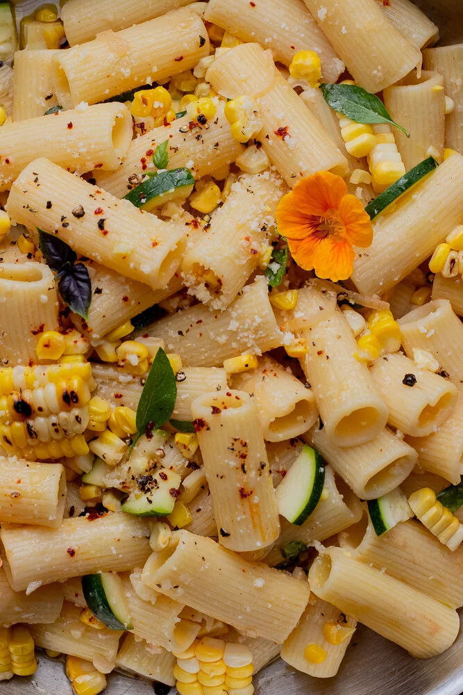 One Pot Summertime Pasta with Corn and Zucchini
