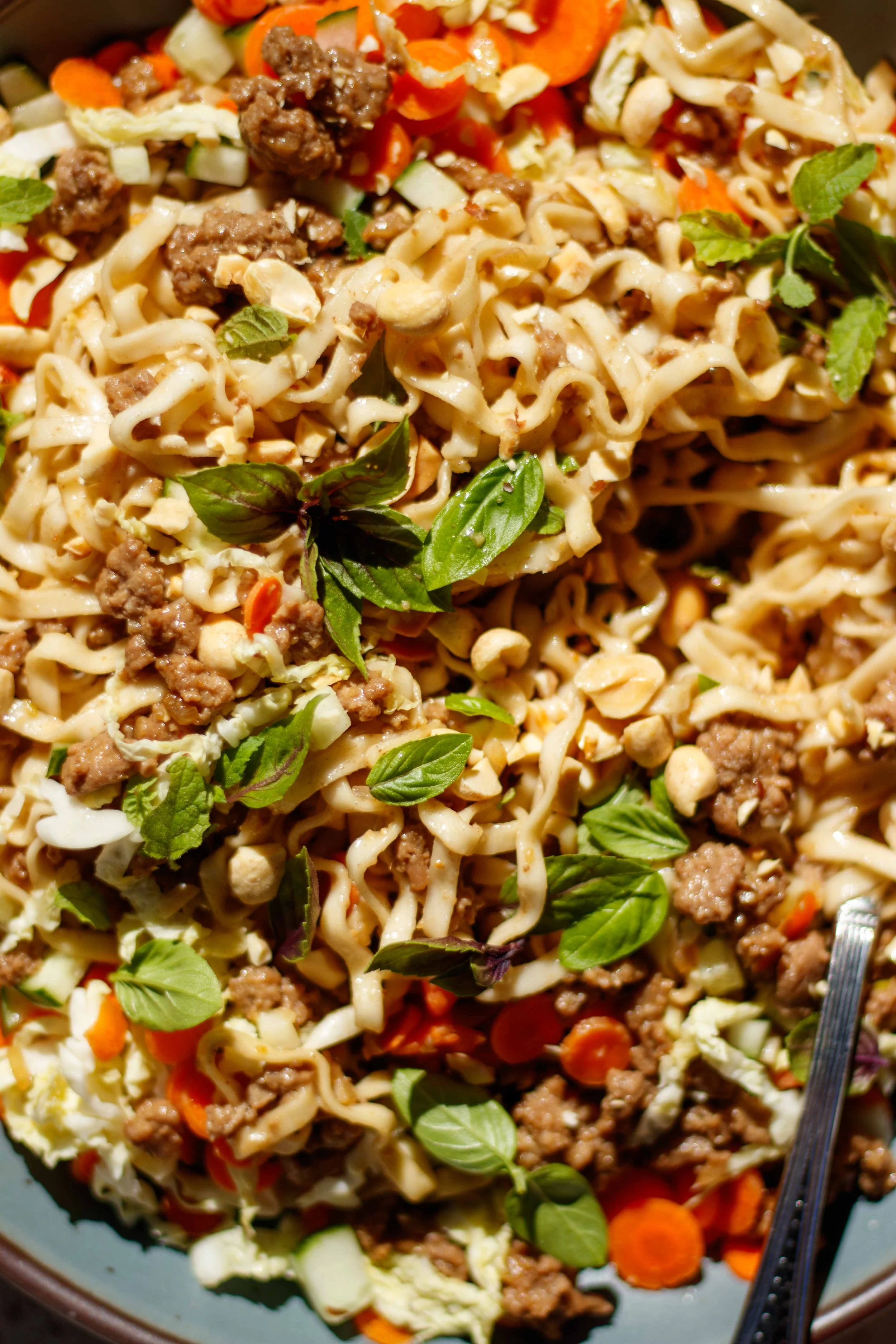Crunchy Peanut Noodle Bowls with Ground Chicken 