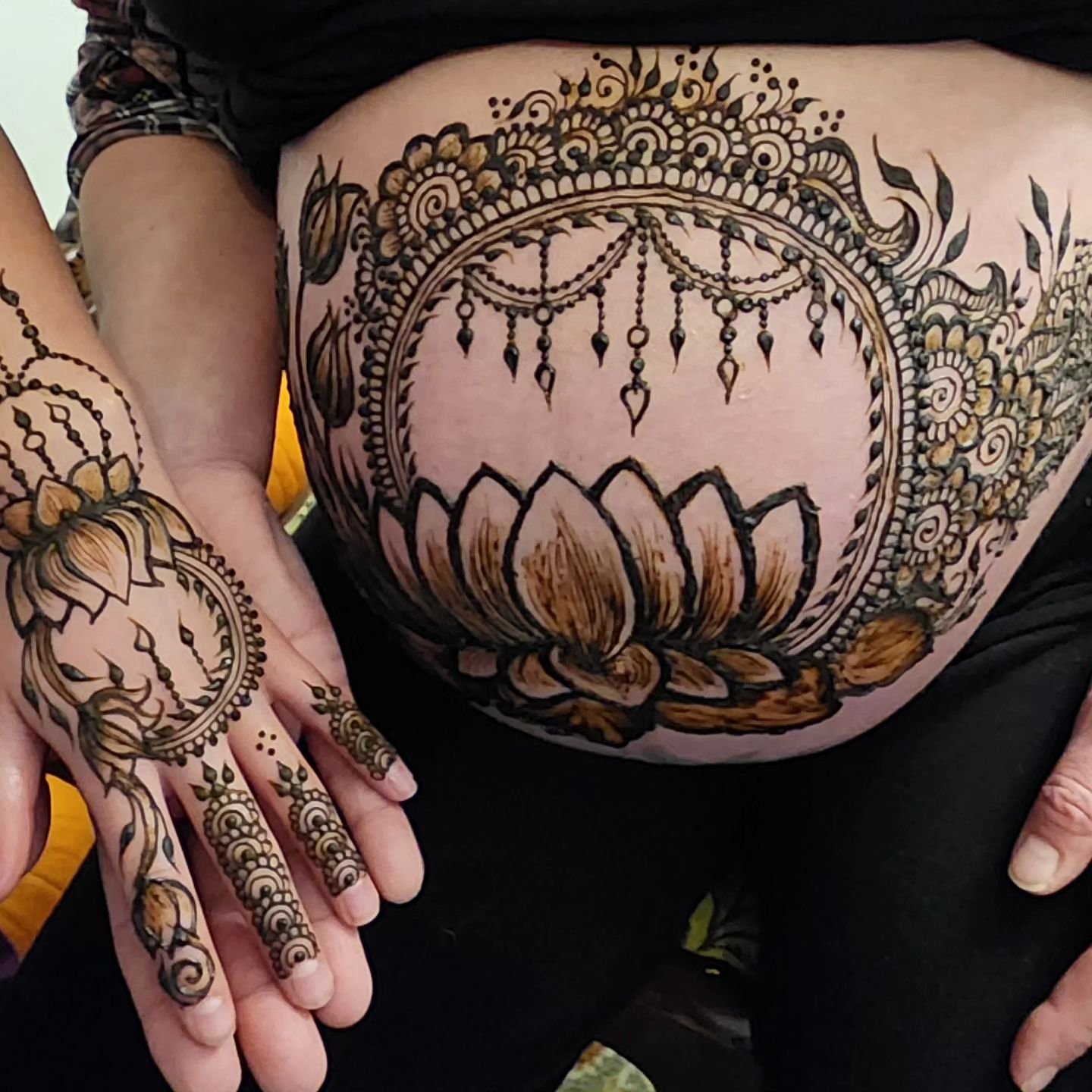 We are counting down the days till baby time! This week my daughter and I got henna by the most talented henna artist @hennahummingbyrd. 

The next day, I went to the hospital to have a version. Where a midwife and an OB turned the baby to a head dow