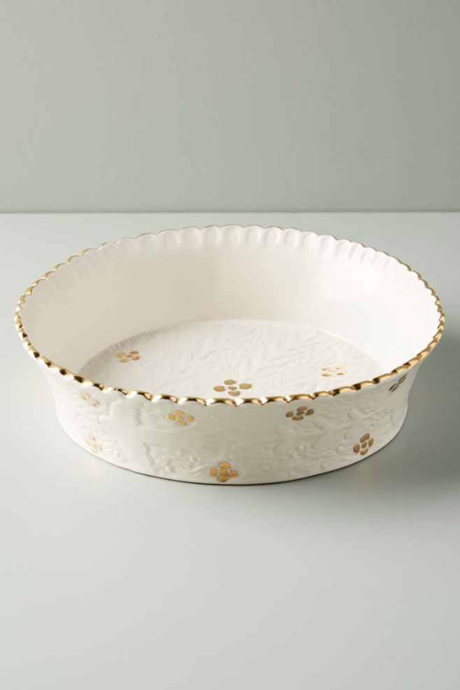 Anthropologie Pie Dish - This pie dish is absolutely beautiful and would make a perfect gift this season!