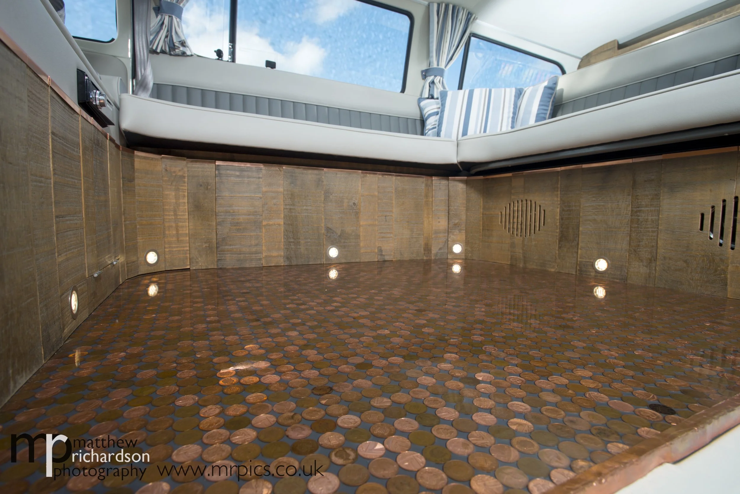 interior 06.jpg
