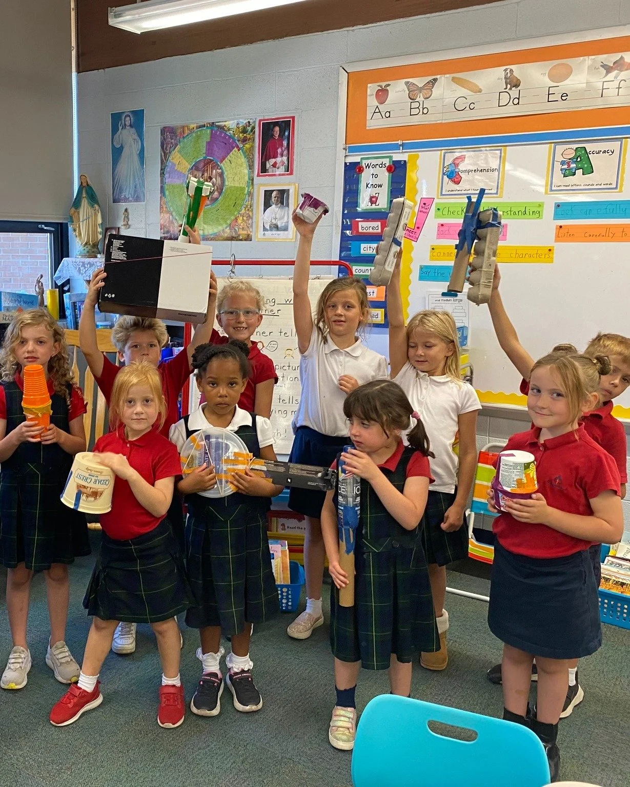 FIRST GRADERS ARE READY TO ROCK!
They completed a STEAM project where they had to design and build their own musical instruments! 🎸🥁