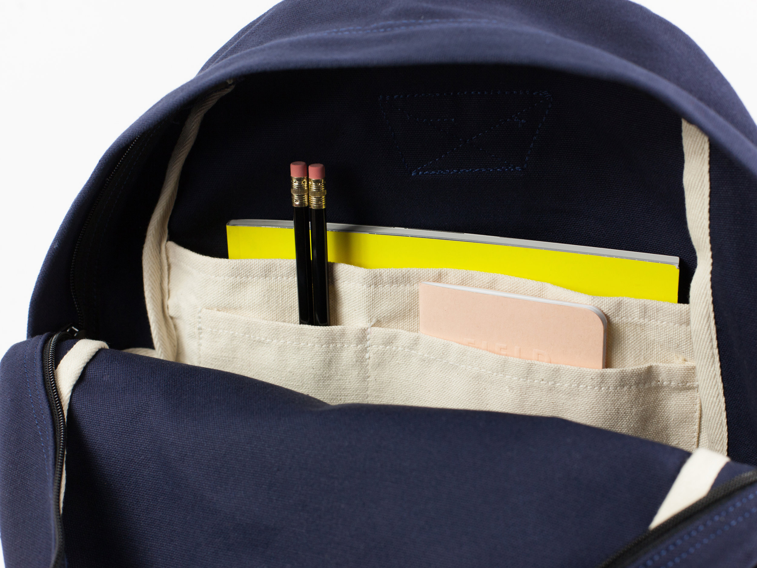 Blk_Pine_Simple_Canvas_Backpack_Navy_detail.jpg