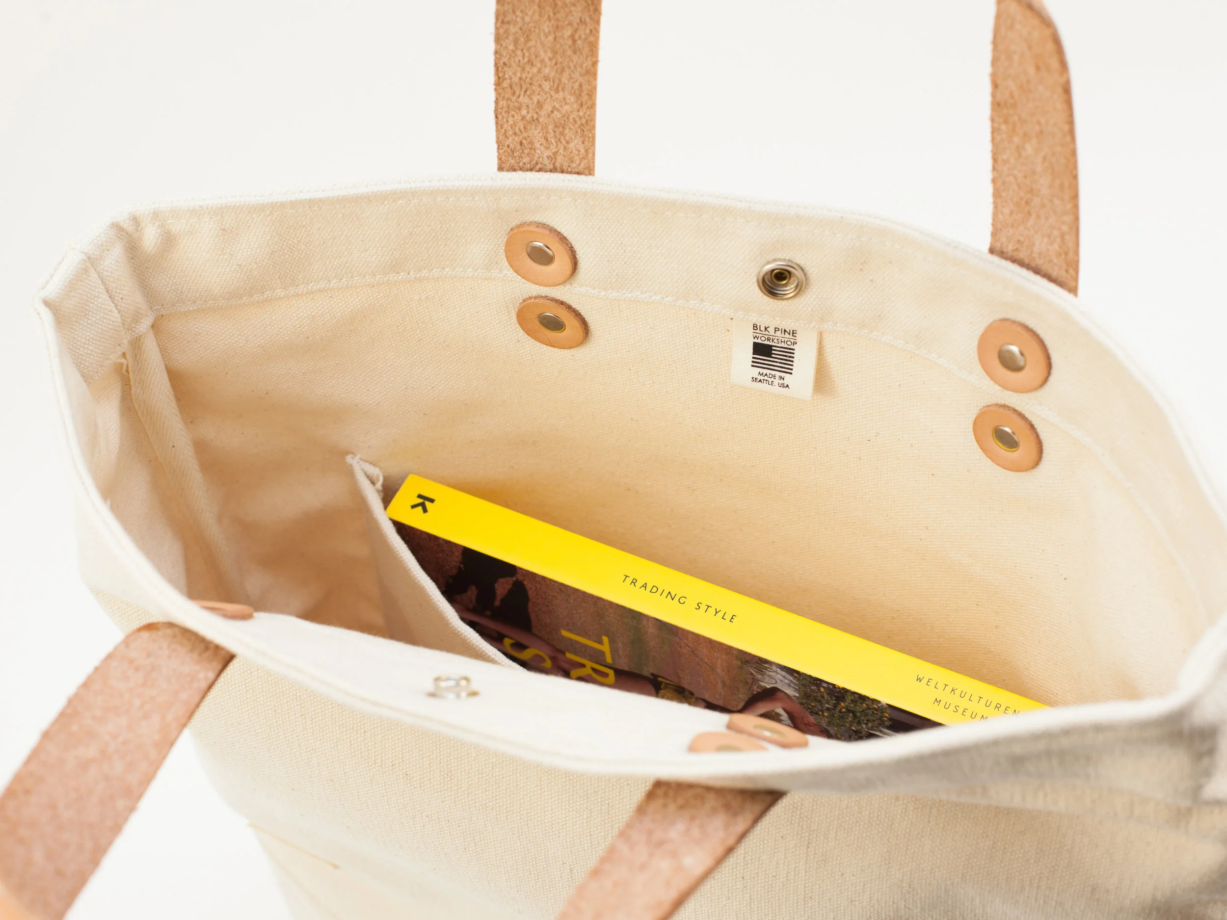 Blk_Pine_Classic_Leather_Canvas_TallTote_Natural_detail.jpg