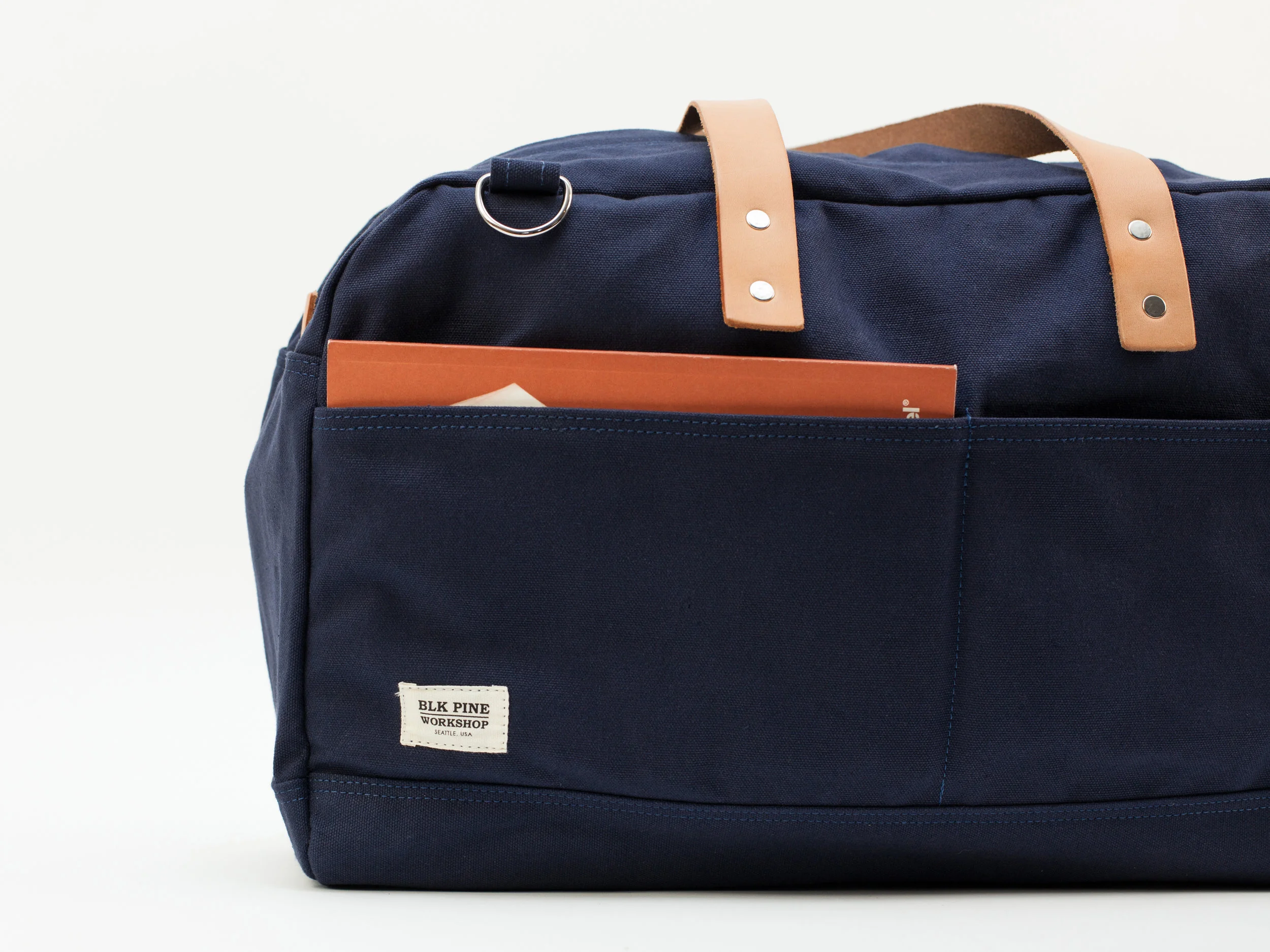 Blk_Pine_Classic_Leather_Canvas_Weekender_Navy_detail1.jpg