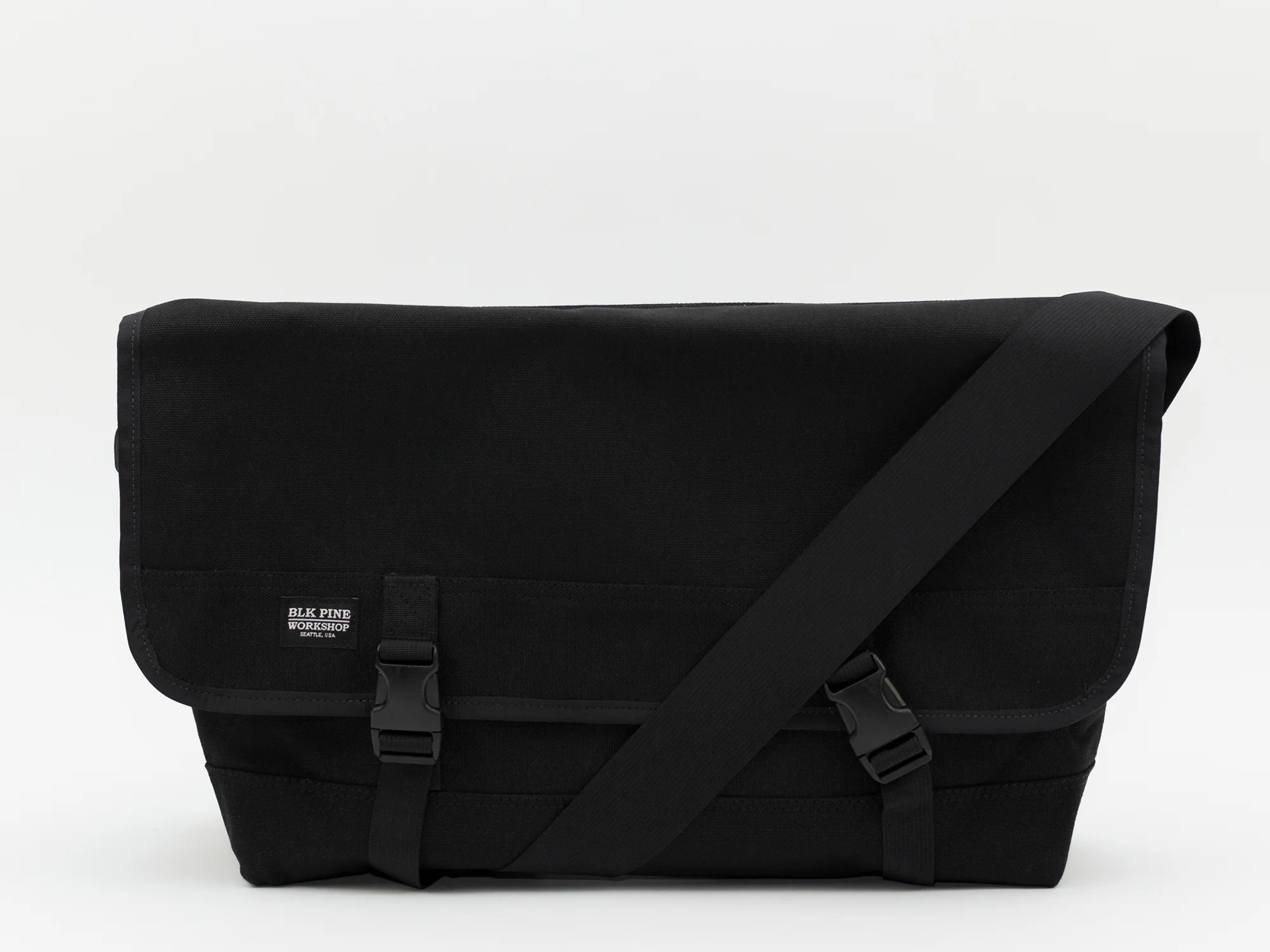 Standard Canvas Messenger - Black