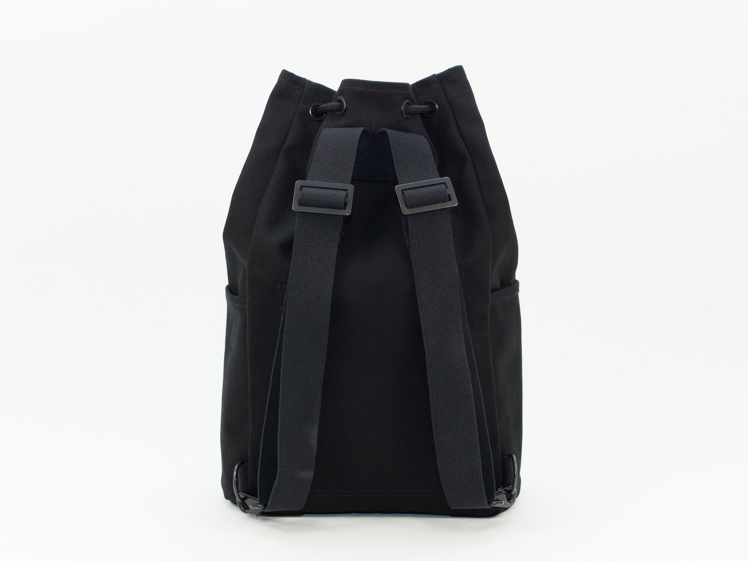 Blk_Pine_Standard_Canvas_Small_Cinch_Black_backclosed.jpg
