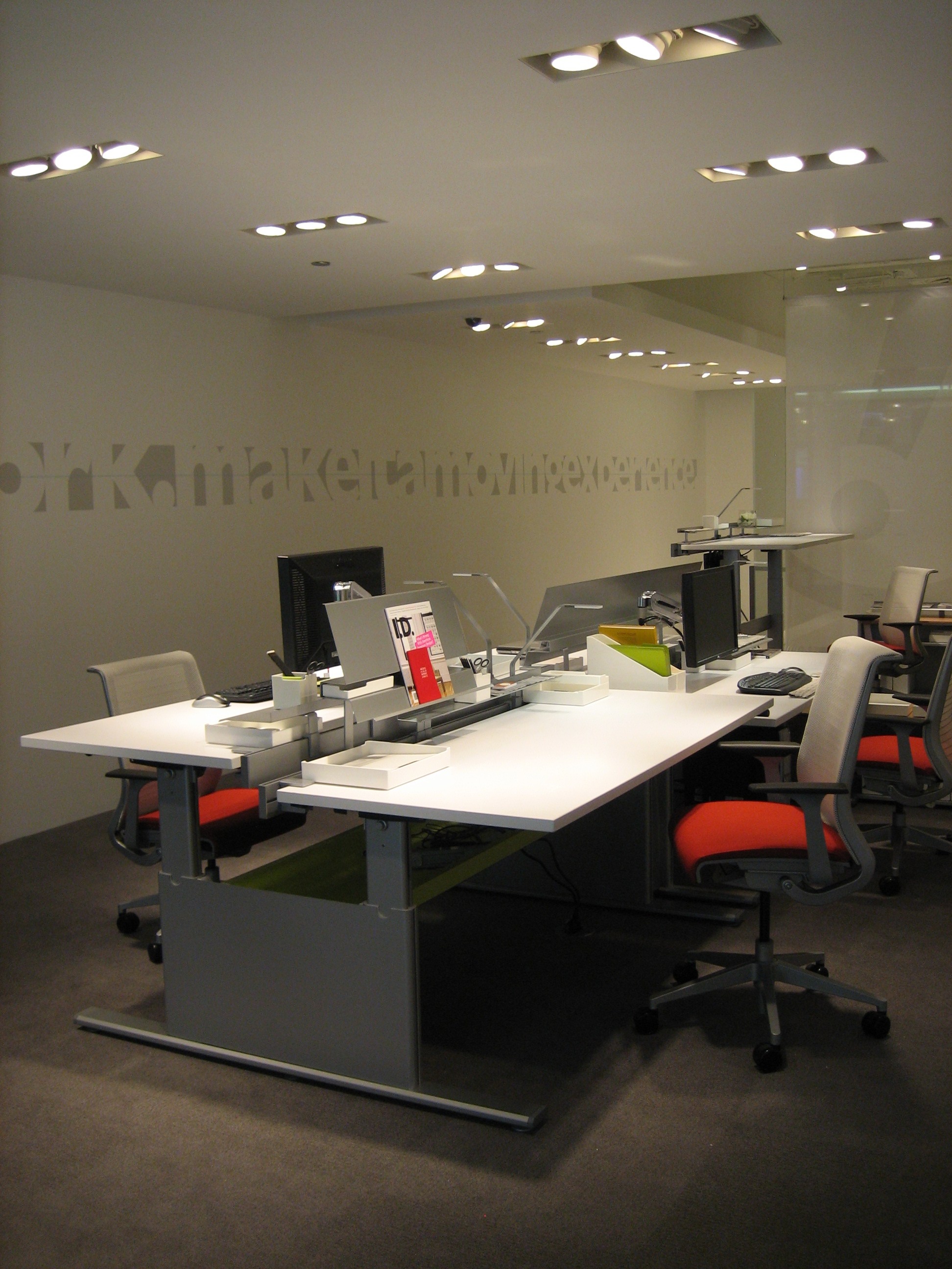 Steelcase Details 05.JPG