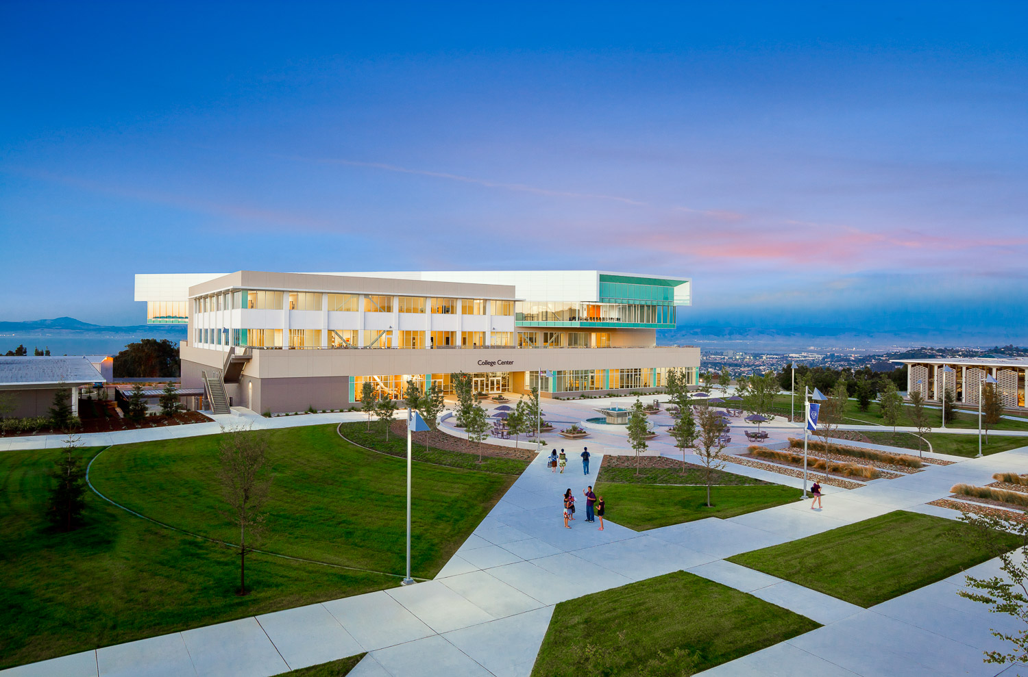 006 Eastbay University students Union.jpg