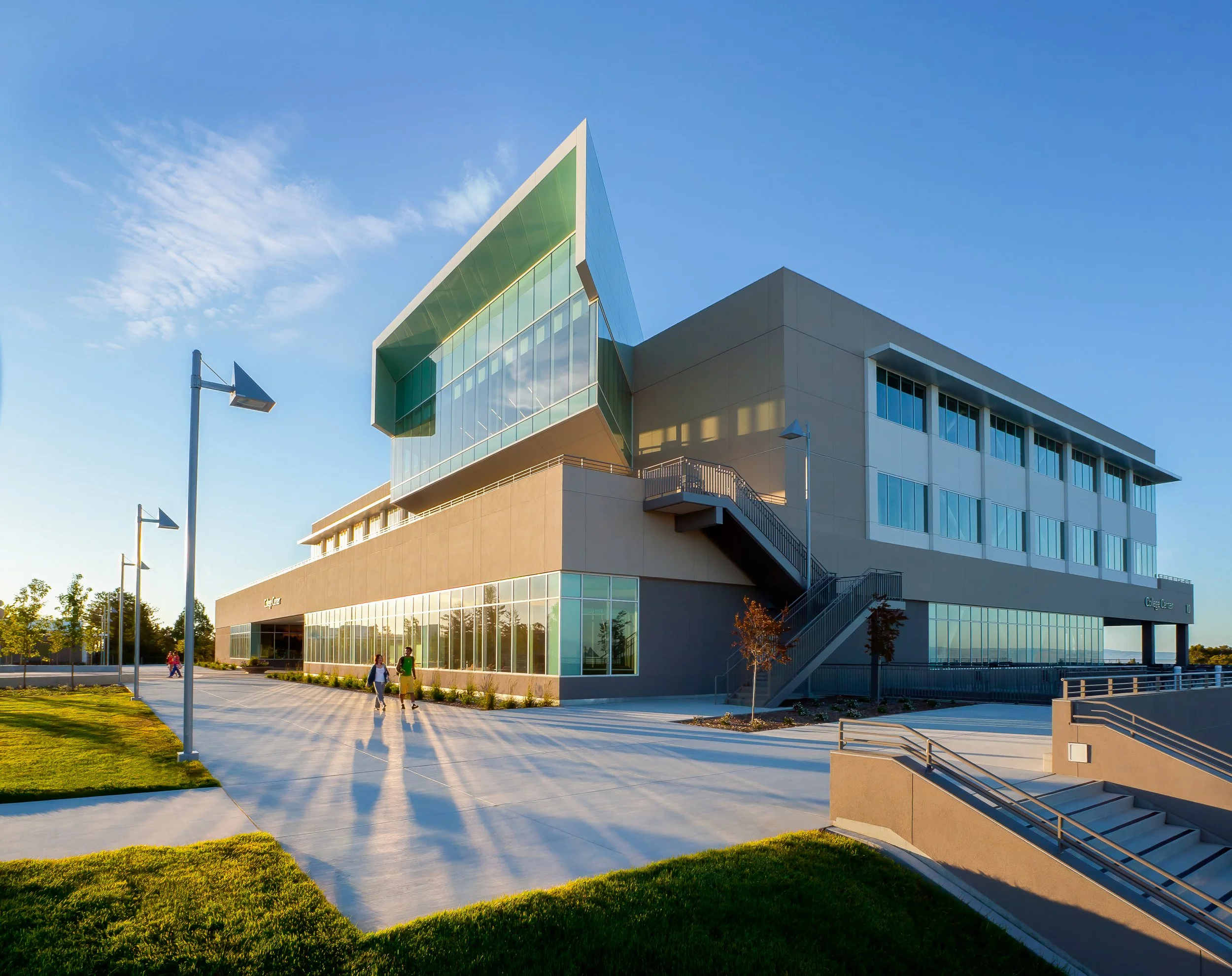 4 - (466) Exterior Portfolio.jpg