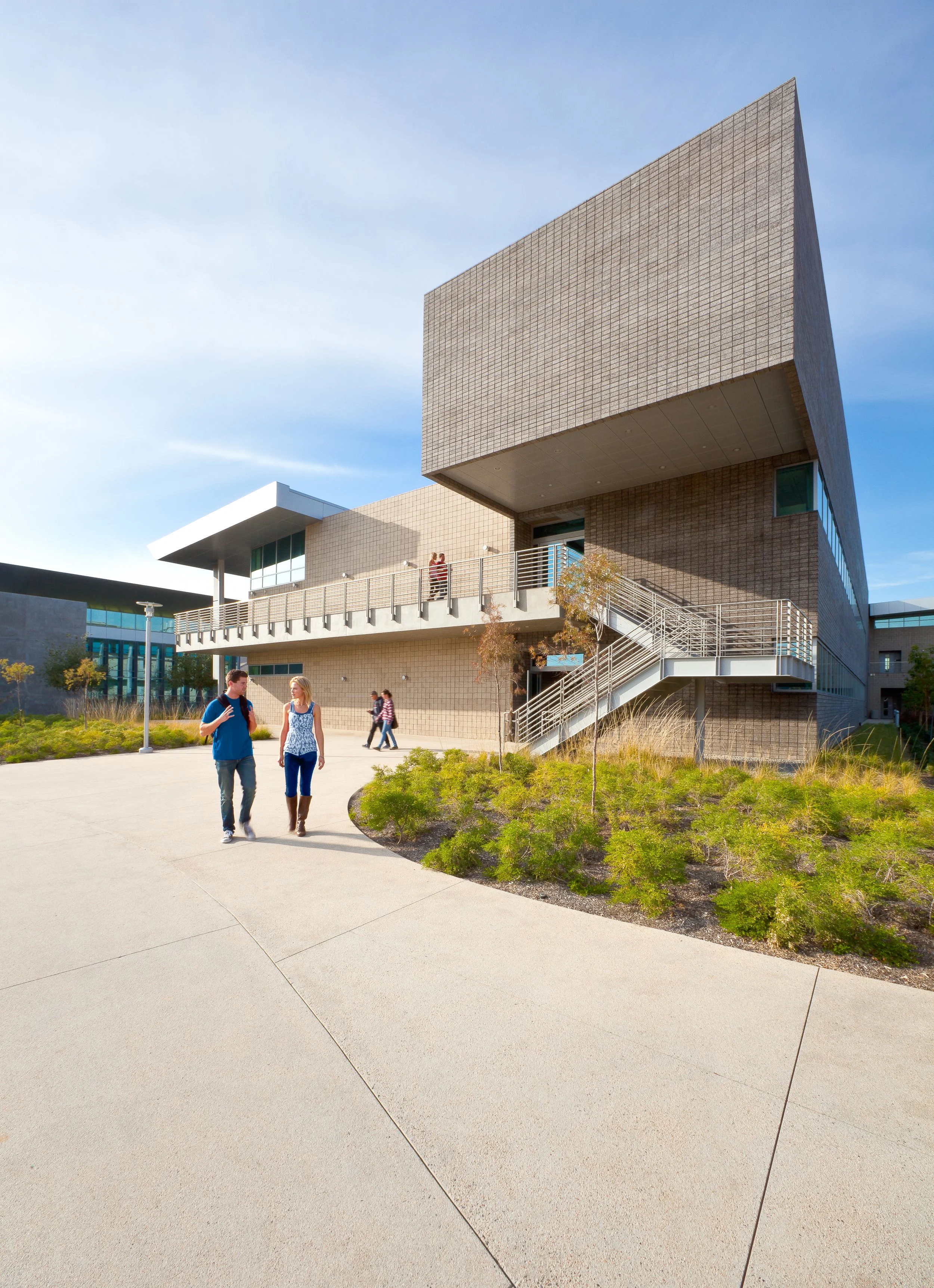 7 - (401) Exterior Portfolio.jpg