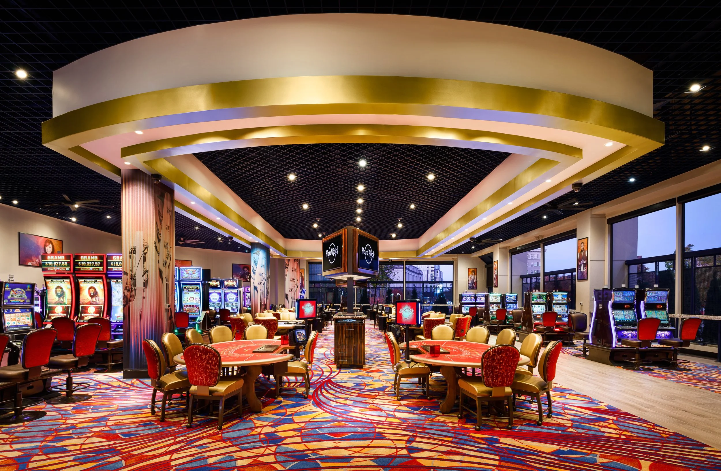 10 - OUTDOOR GAMING.jpg