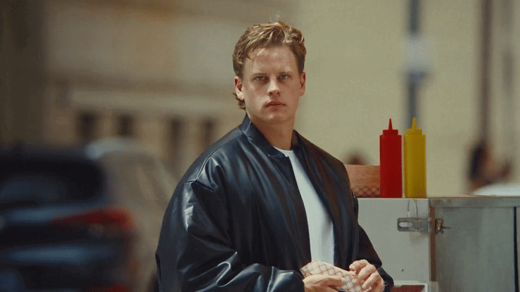 ArenaClub_TheChase-high1-ezgif.com-cut.gif