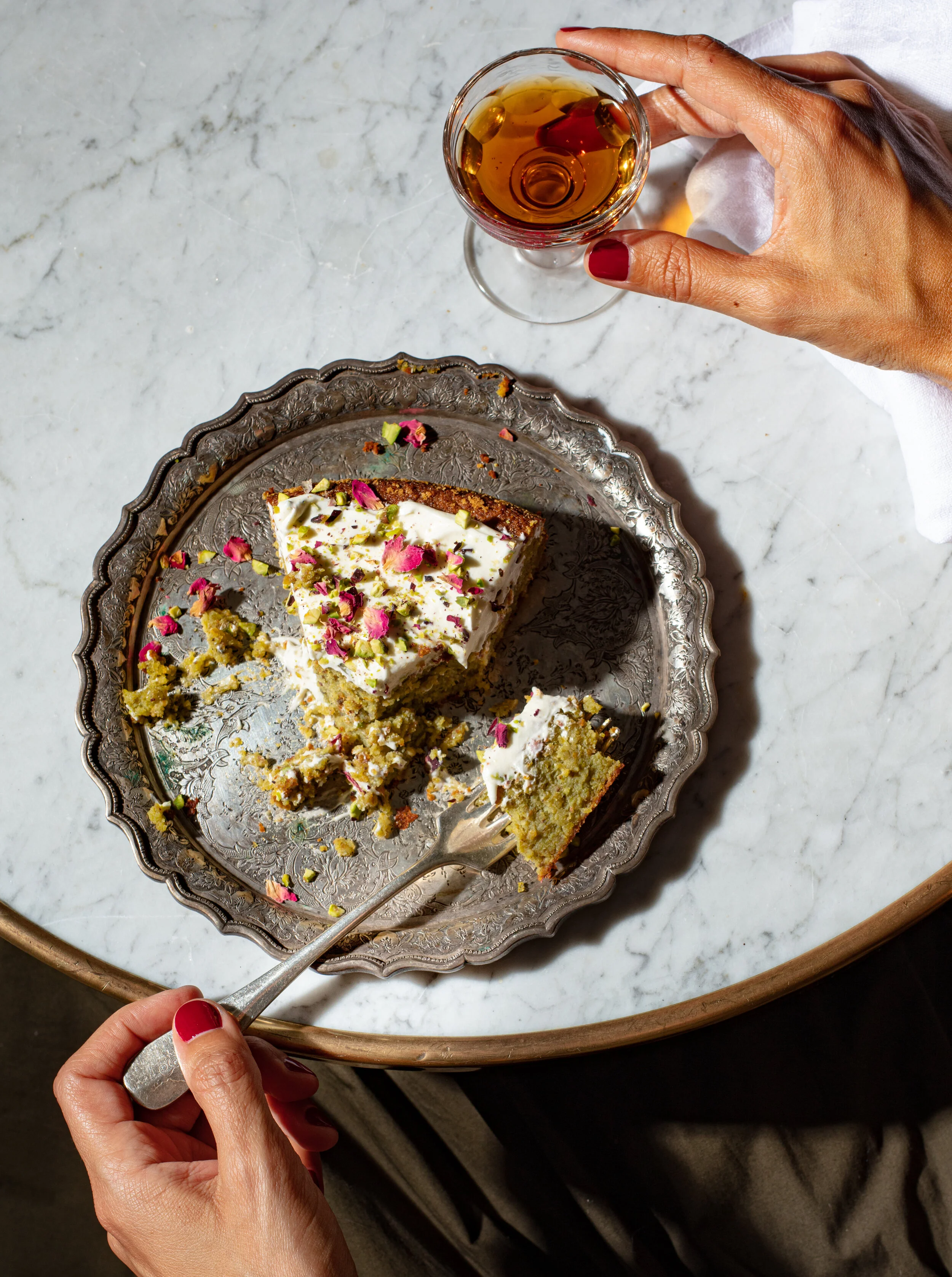 erinscottsan-francisco-food-photographer-editorial-dark-moody-georgedolese_pistachiocake-7697.jpg