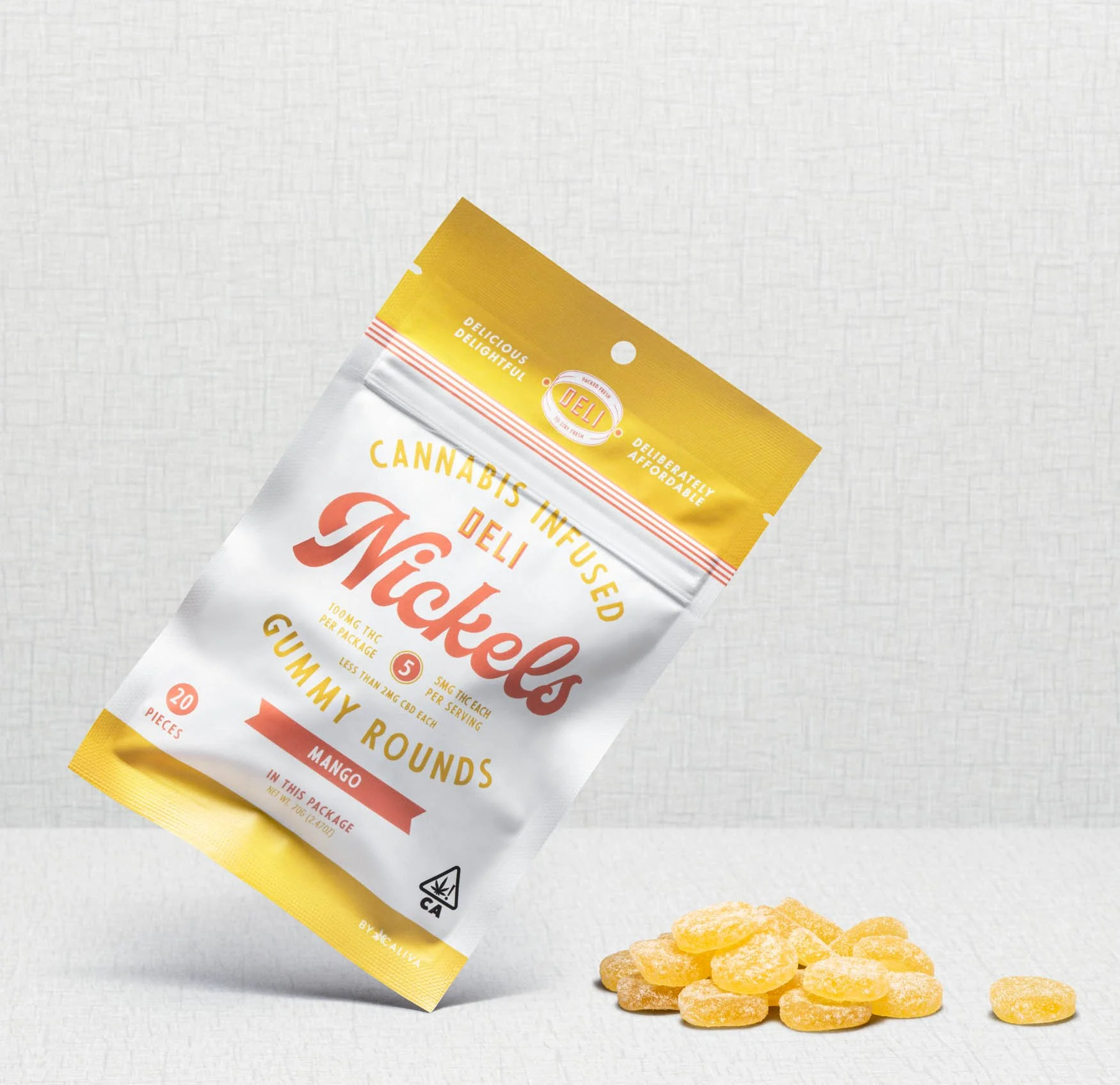 erinscott-cannabis-photographer-product-retro-modern-dimes-gummies-7117.jpg