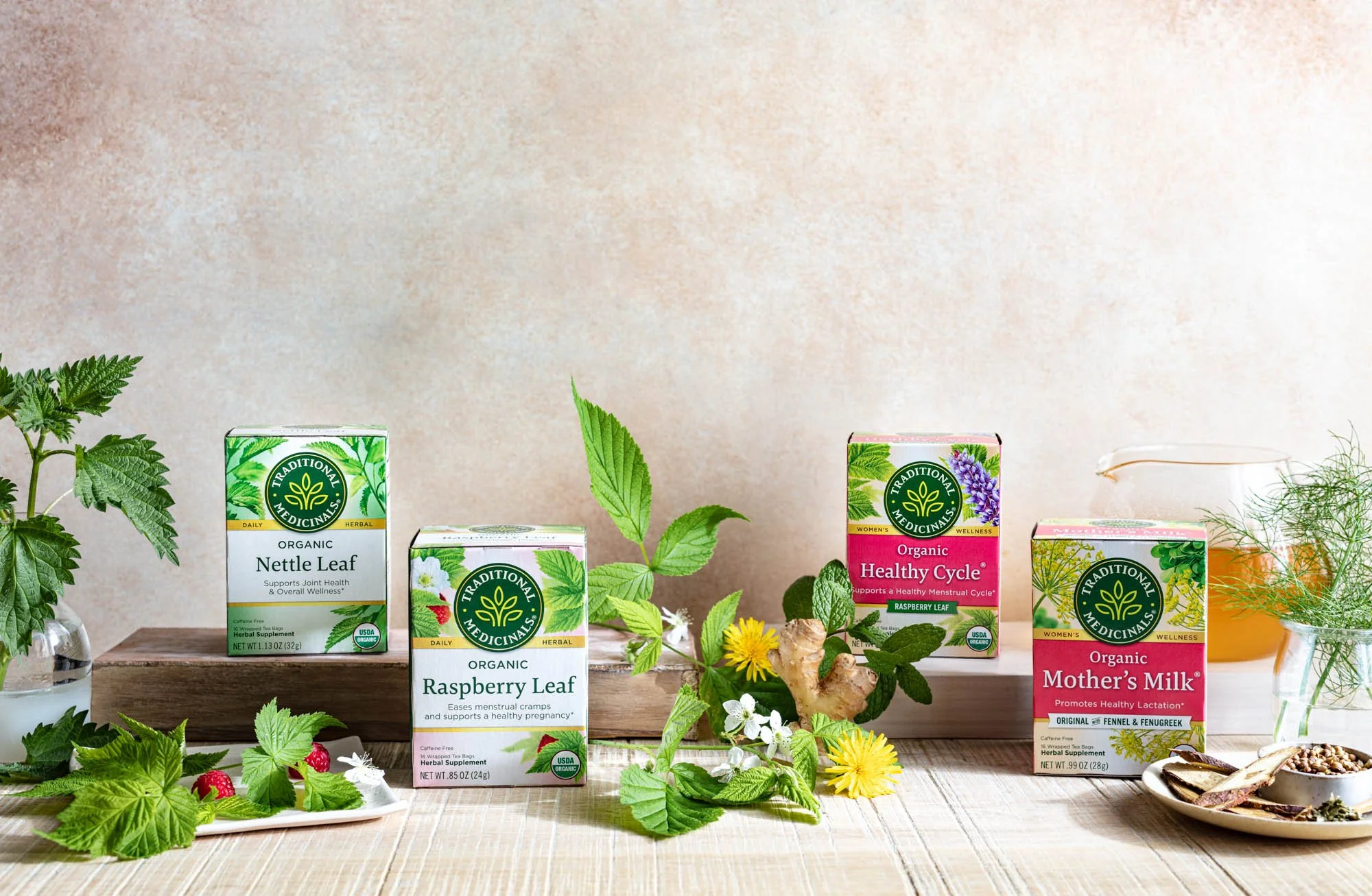 erinscott-SanFransicsco-naturalproduct-photography-organic-herbs-tea-TradtionalMedicinals-8561.jpg