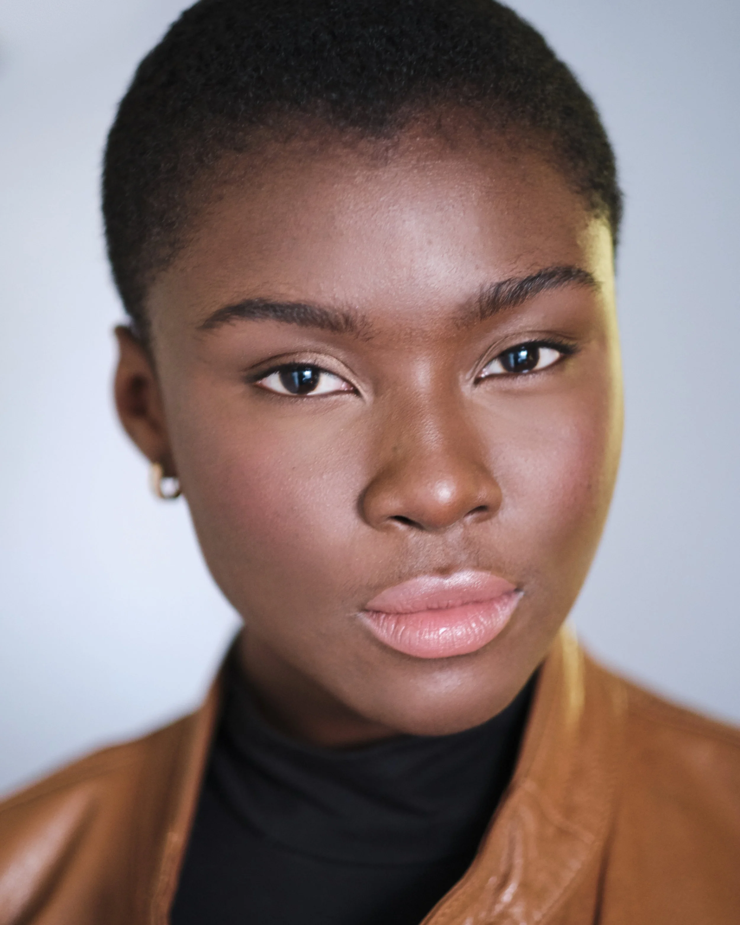 woMan, closeup, headshot, David, Fulde, Toronto Creative, Toronto Photographer