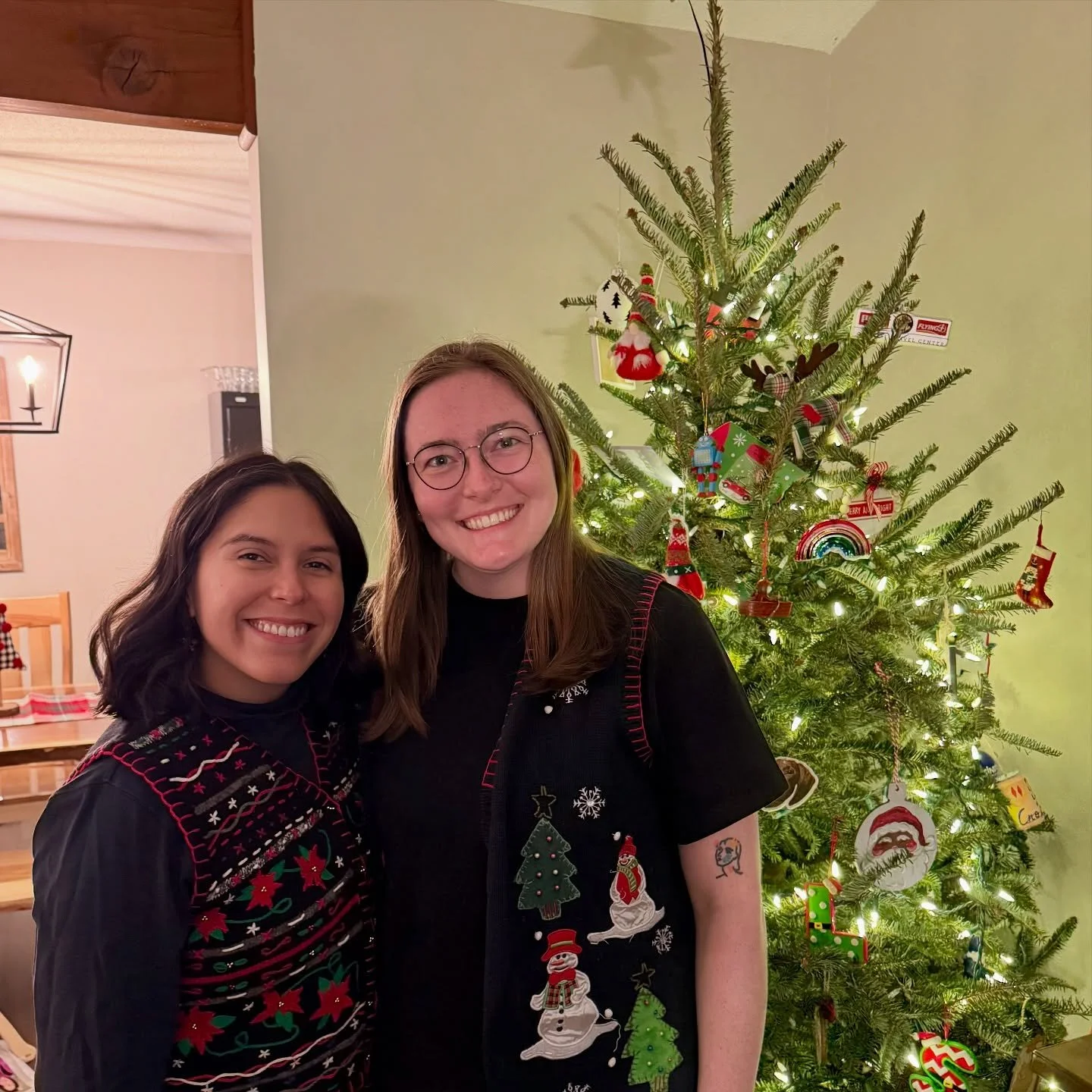 [[year in review]]

Dec in Tennessee
Nov in Peru 🦙 
Oct in Tulum
Sept in Brooklyn
Aug in Ellenville 🐝 
July in Minnesota
June in polaroids
May in Nashville 💄 
April at Brower
March in denim
Feb at parties
Jan in bed 😴