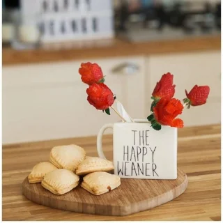 Lucy and Clare over at The Happy Weaner have plenty of ideas for cute Valentine snacks
