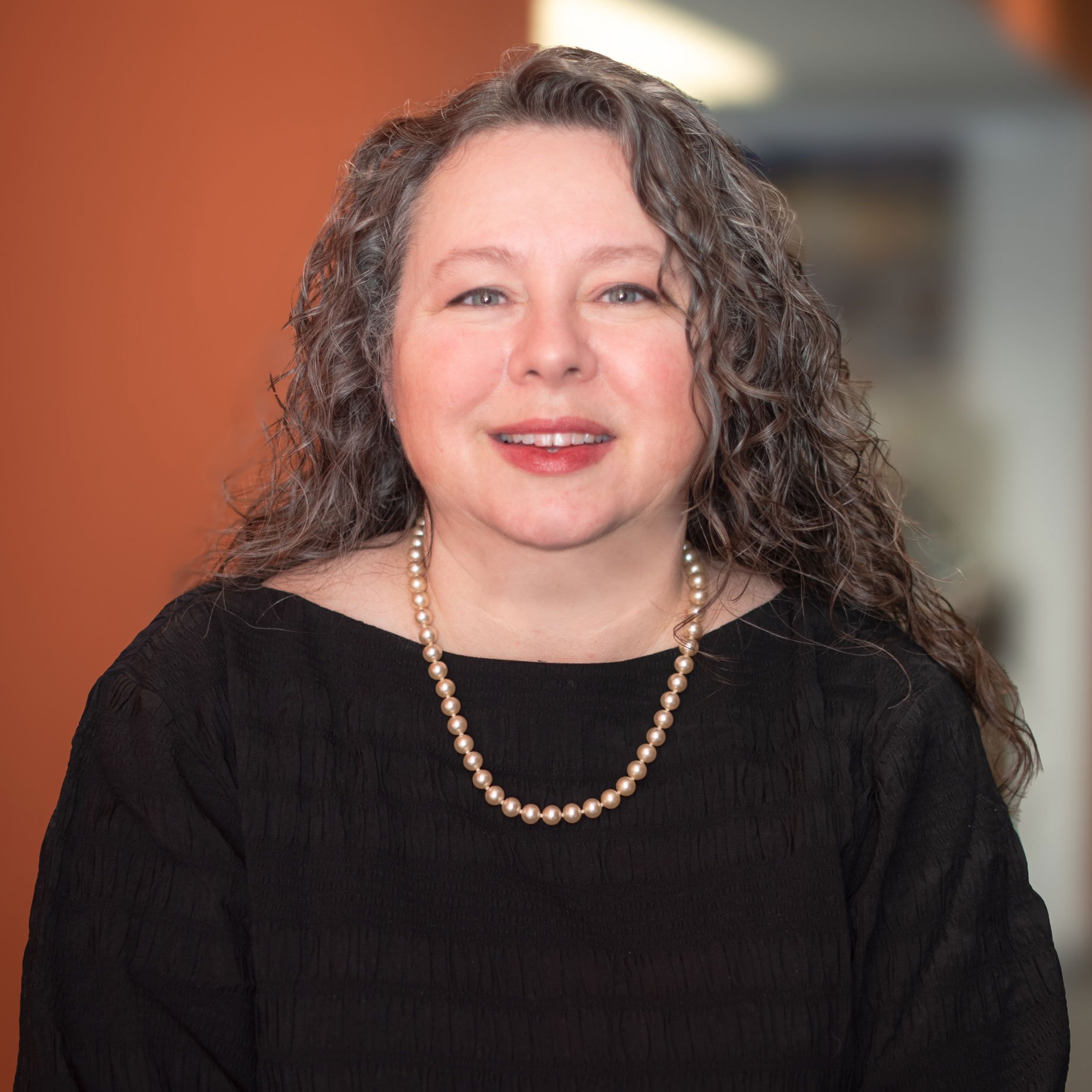  Nicole Walls | Senior Associate, Marketing Manager