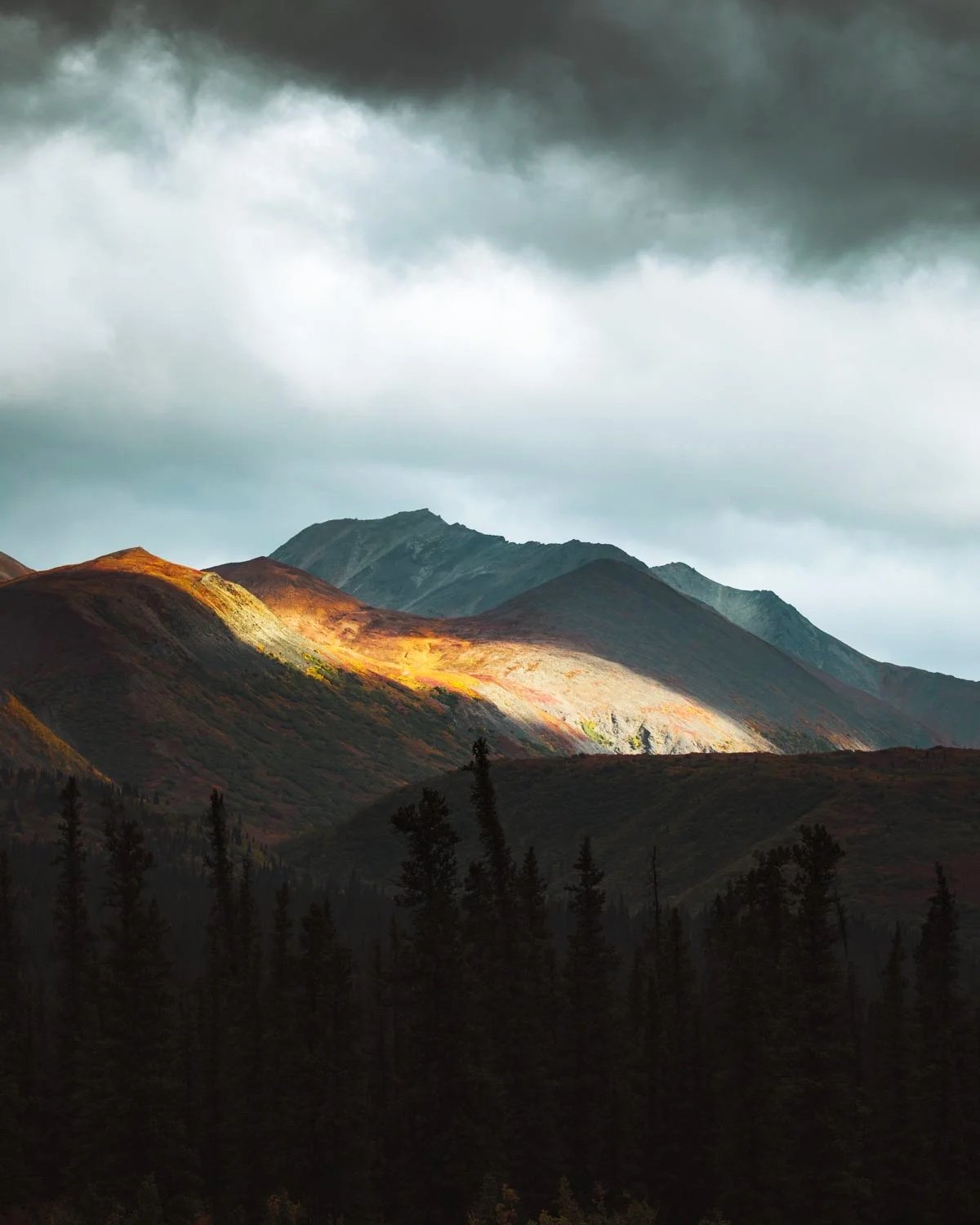 alaska-denali-light-storm-national-park-mountains.jpg