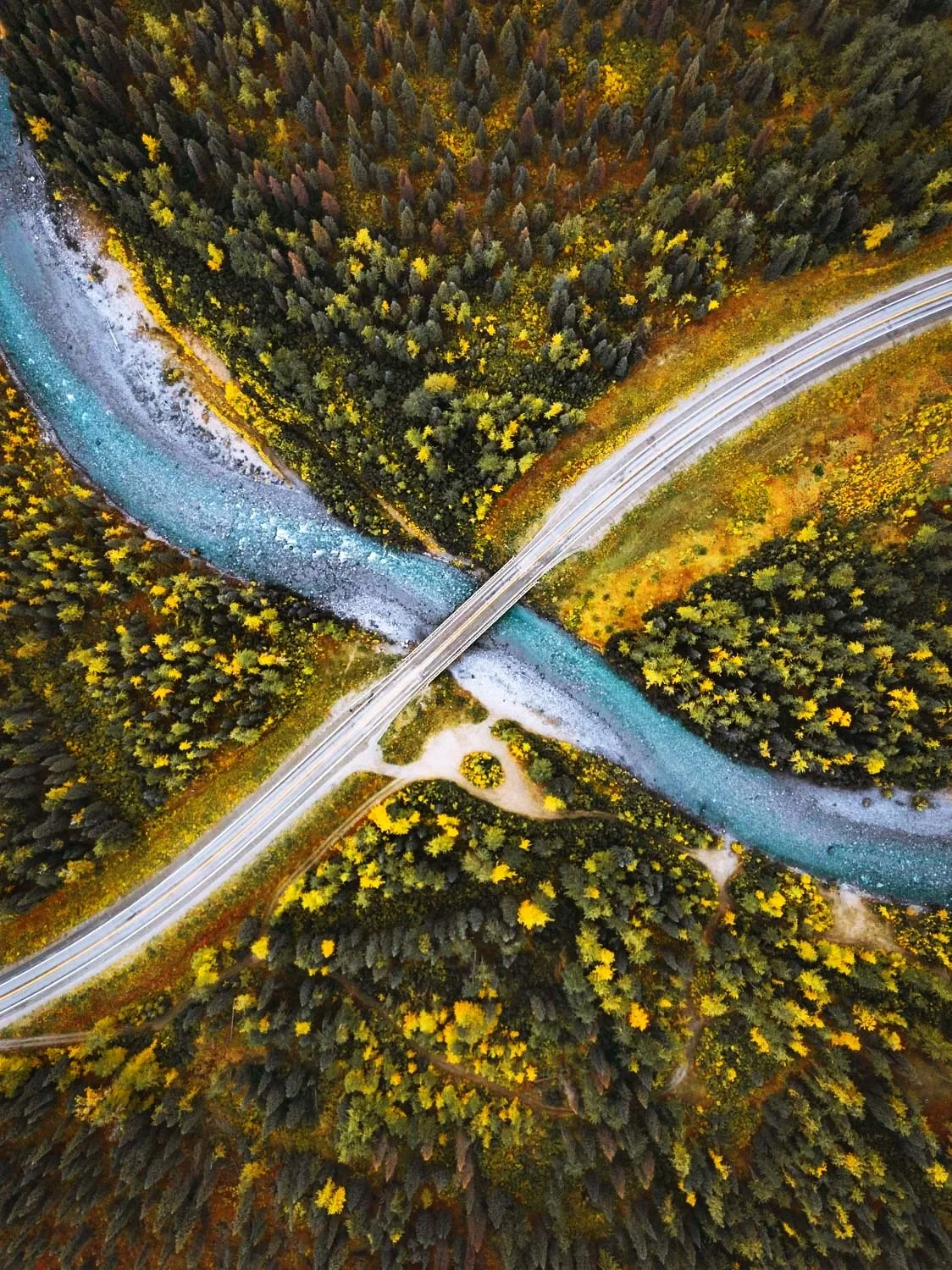 drone-road-bridge-fall-alaska-colors-river-dji-mavic-air-top-down.jpg
