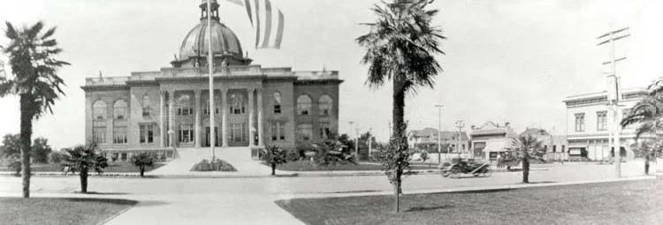 Courthouse Square.jpg