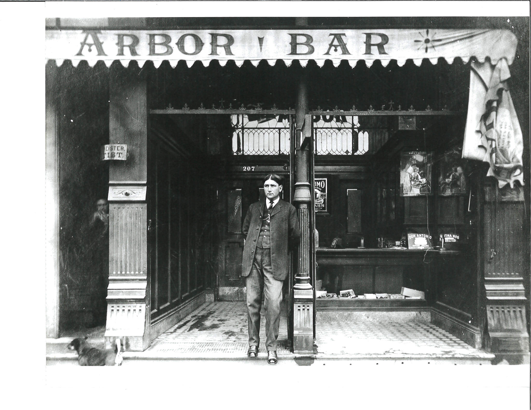 To see more historic saloon photos visit our Industry photo gallery. 