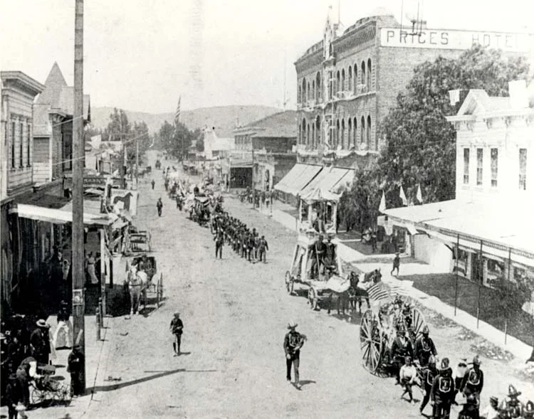 4th of July Parade 1895.jpg