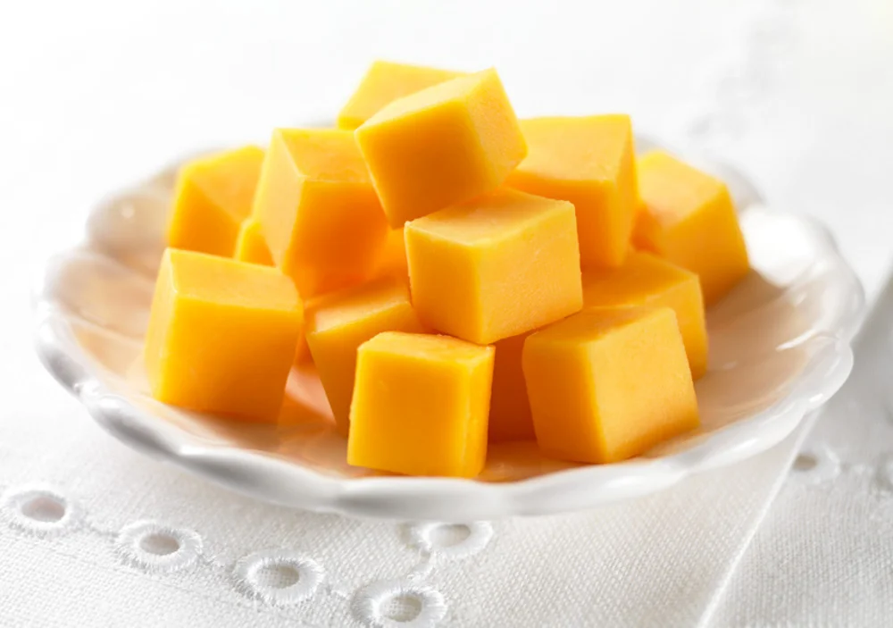 CheddarCheese_cc.jpg