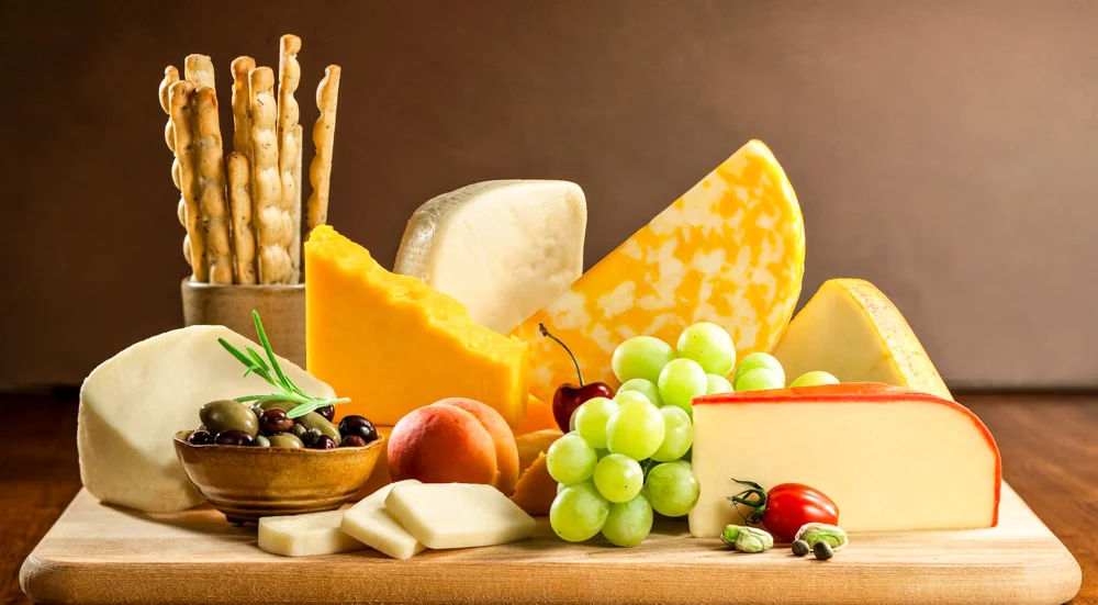 WedgeCheese_FamilyGarnish.jpg